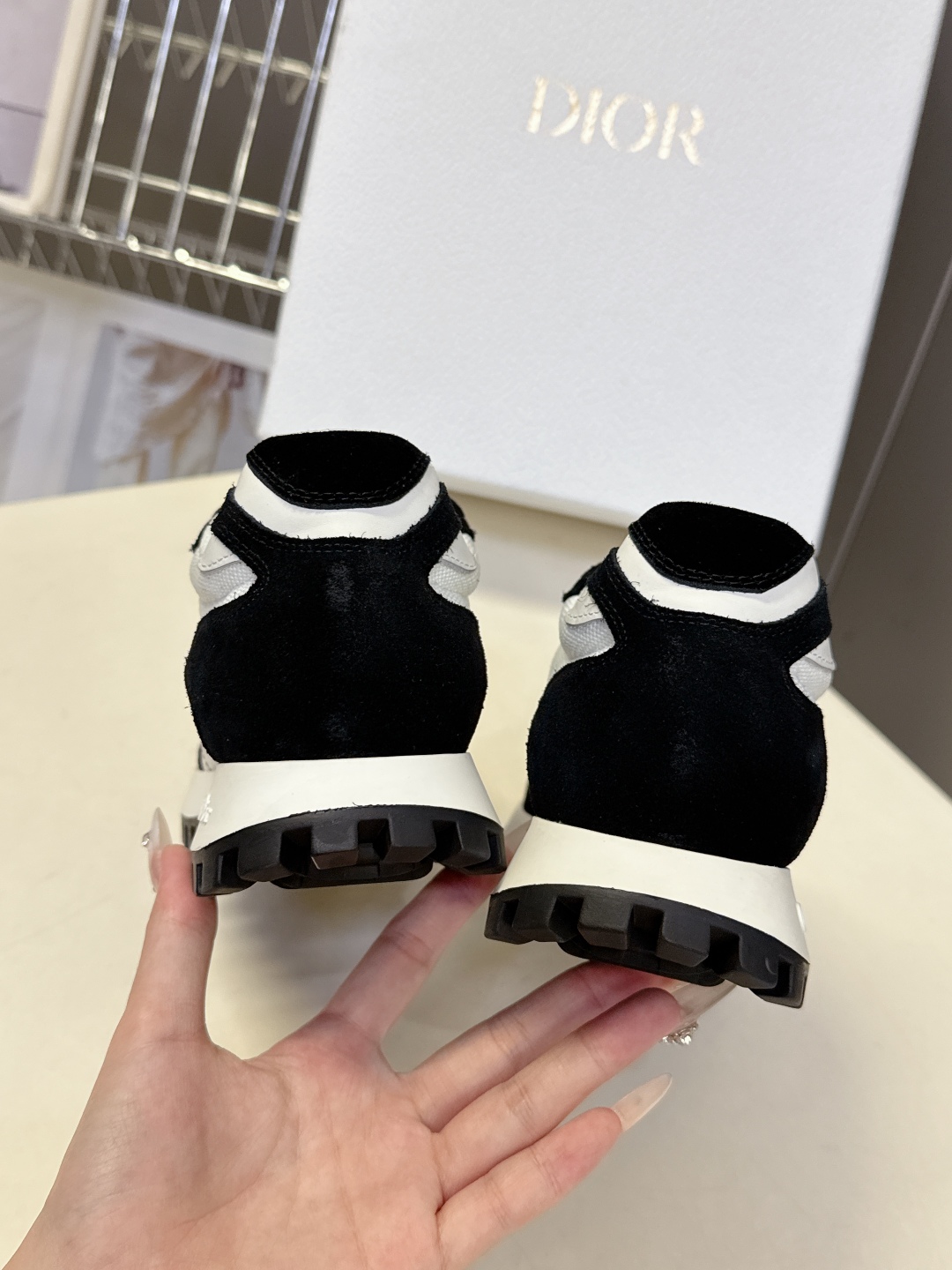 Dior 迪奥最新走秀款休闲阿甘鞋 运动鞋                              