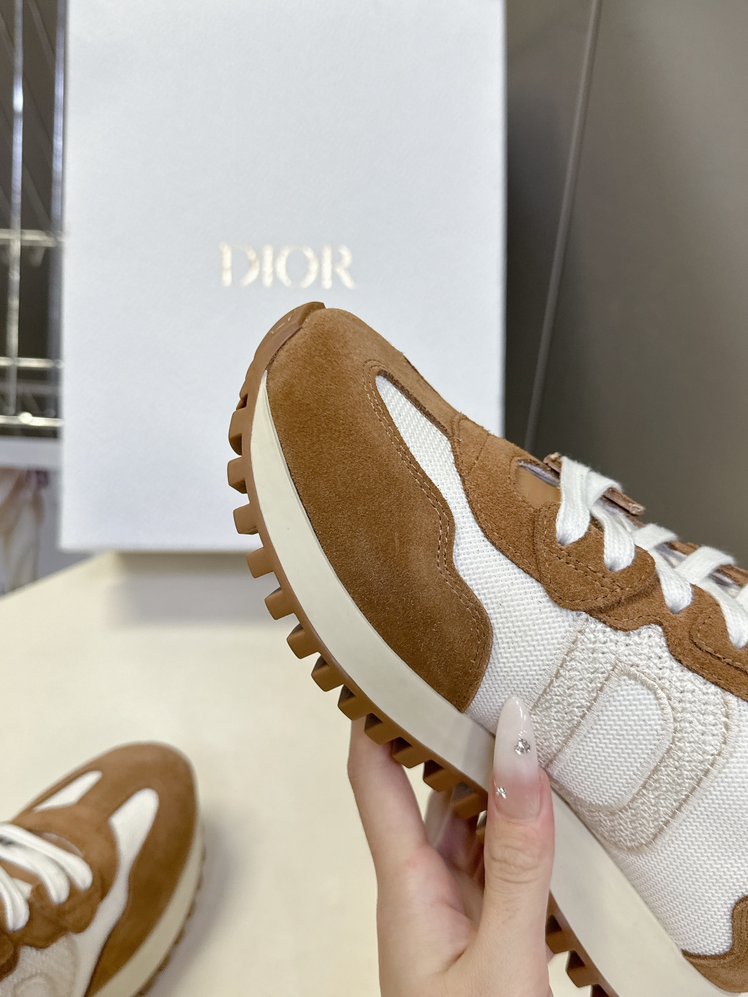  Dior 迪奥最新走秀款休闲阿甘鞋 运动鞋                              