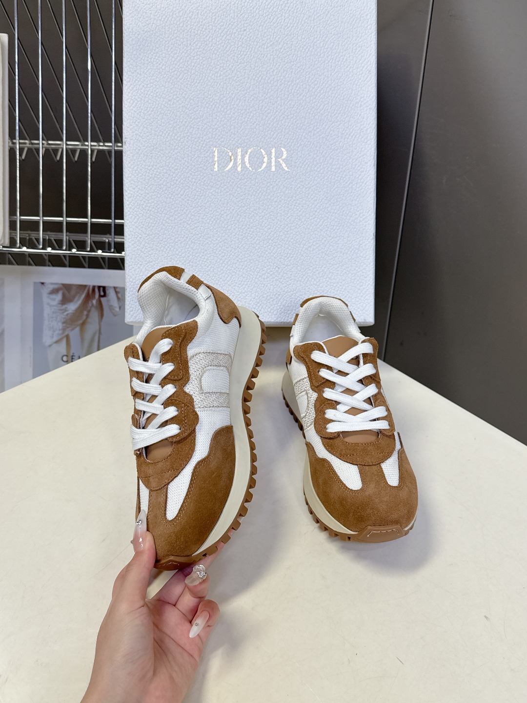  Dior 迪奥最新走秀款休闲阿甘鞋 运动鞋                              
