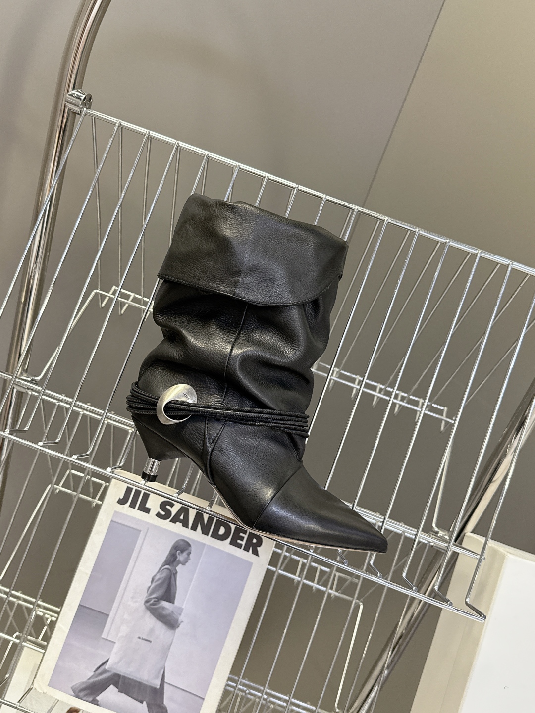  伊莎贝尔Isabel Marant秋冬走秀款堆堆靴 一年四季都可以穿的靴子来了，一双封神的复古靴 简约