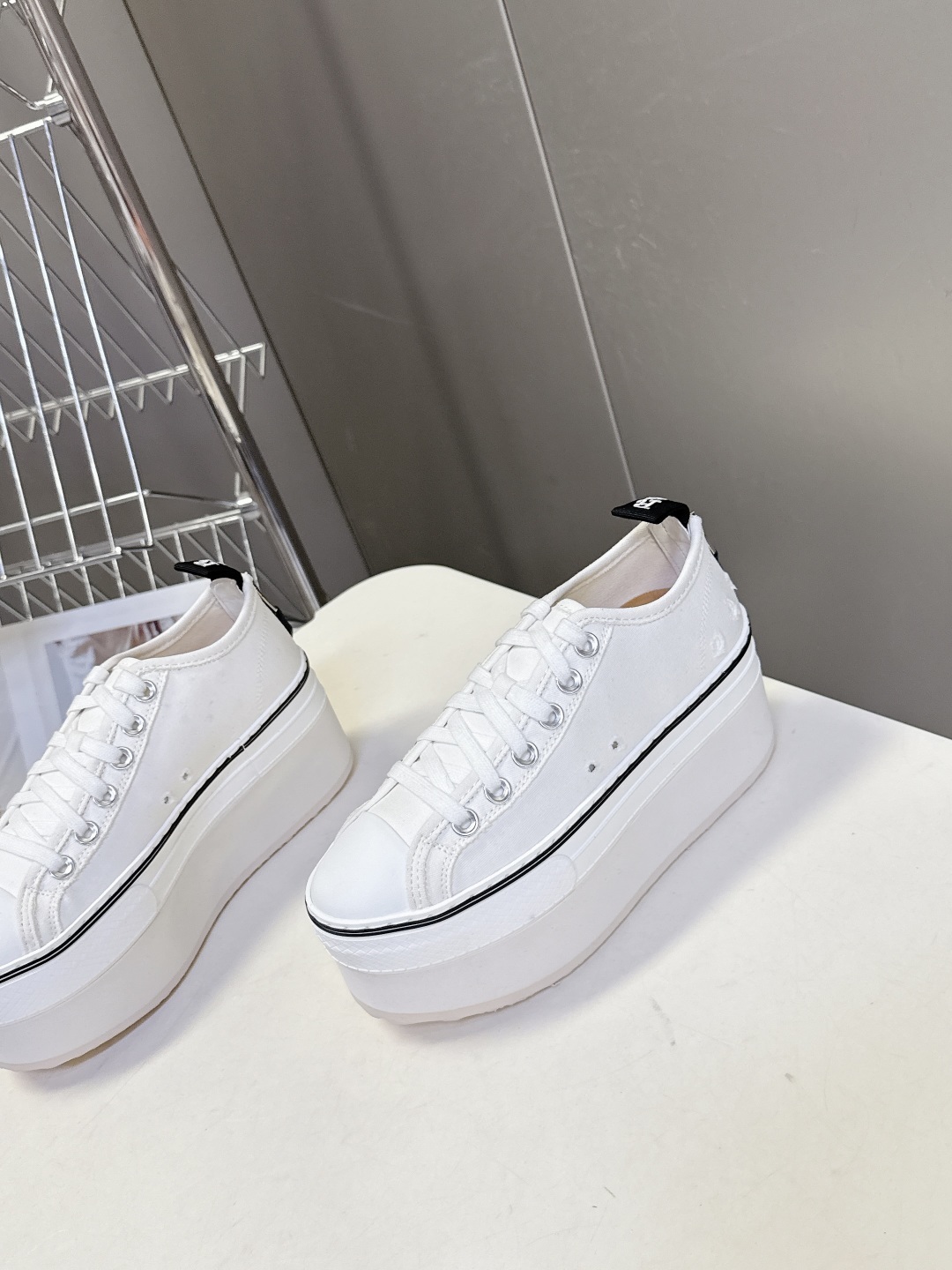 R13小众潮奢品牌最新经典厚底休闲鞋 高帮鞋 设计师Chris Leba在美国纽约创立的潮奢服饰品牌