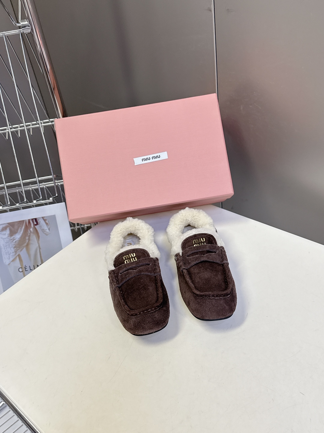 MiuMiu缪缪2025秋冬驾车100%🐏纯羊毛乐福豆豆鞋 走秀新款‼️ 开车小姐姐的福音[爱心]复古时