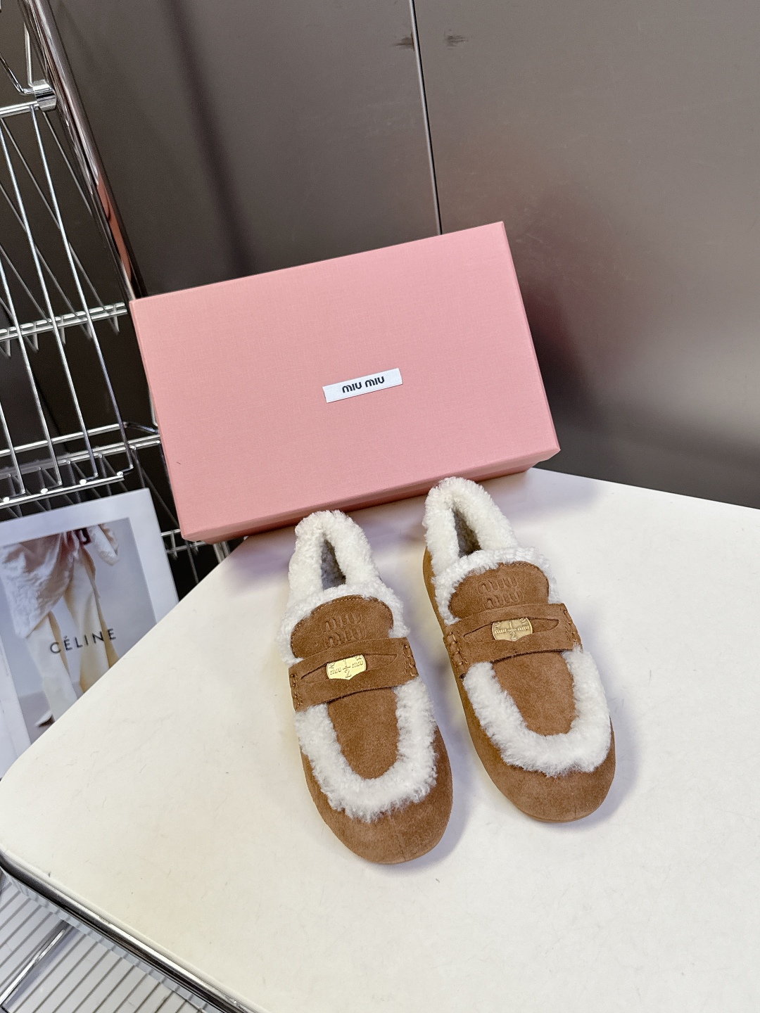 MiuMiu缪缪2025秋冬驾车钱币款100%🐏纯羊毛乐福豆豆鞋 走秀新款‼️ 开车小姐姐的福音[爱心]