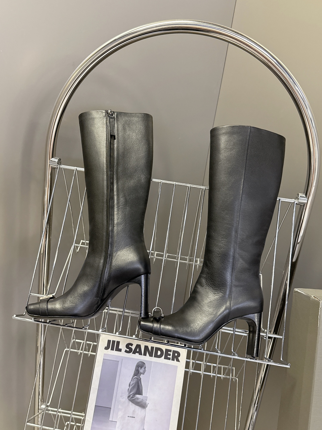 巴黎世家BALENCIAGA2025秋冬最新走秀款长靴 超多明星网红种草 这双B家靴子真是怎么搭怎么好看
