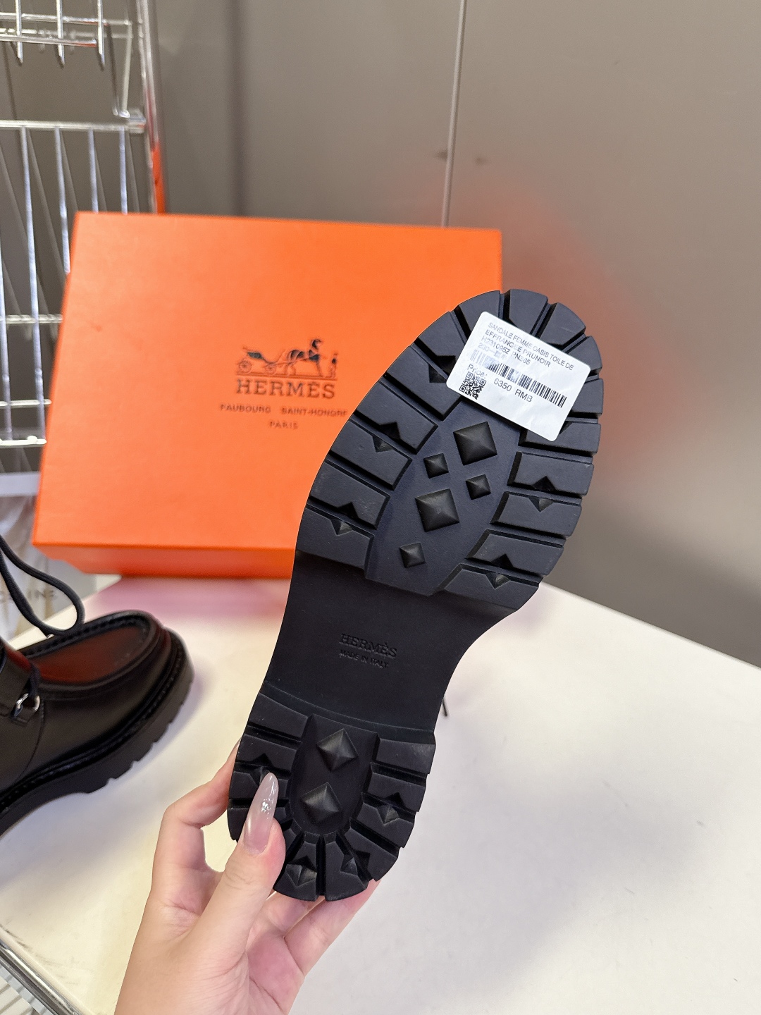 Hermes 爱马仕秋冬最新款机车风皮带扣系带短靴 长靴 专柜超难配货 🐎家靴子的设计风格通常以经典简约