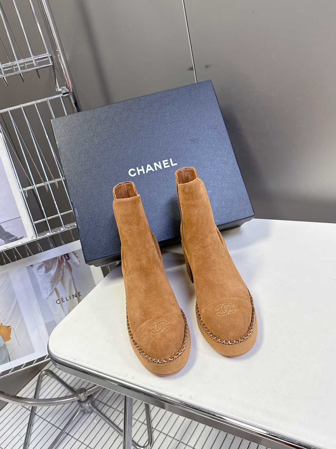 CHANEL香奈儿25秋冬最新款一脚蹬链条靴小红书力推款 怎么搭配都好看 时髦精必备 香奈儿女士钟爱简约