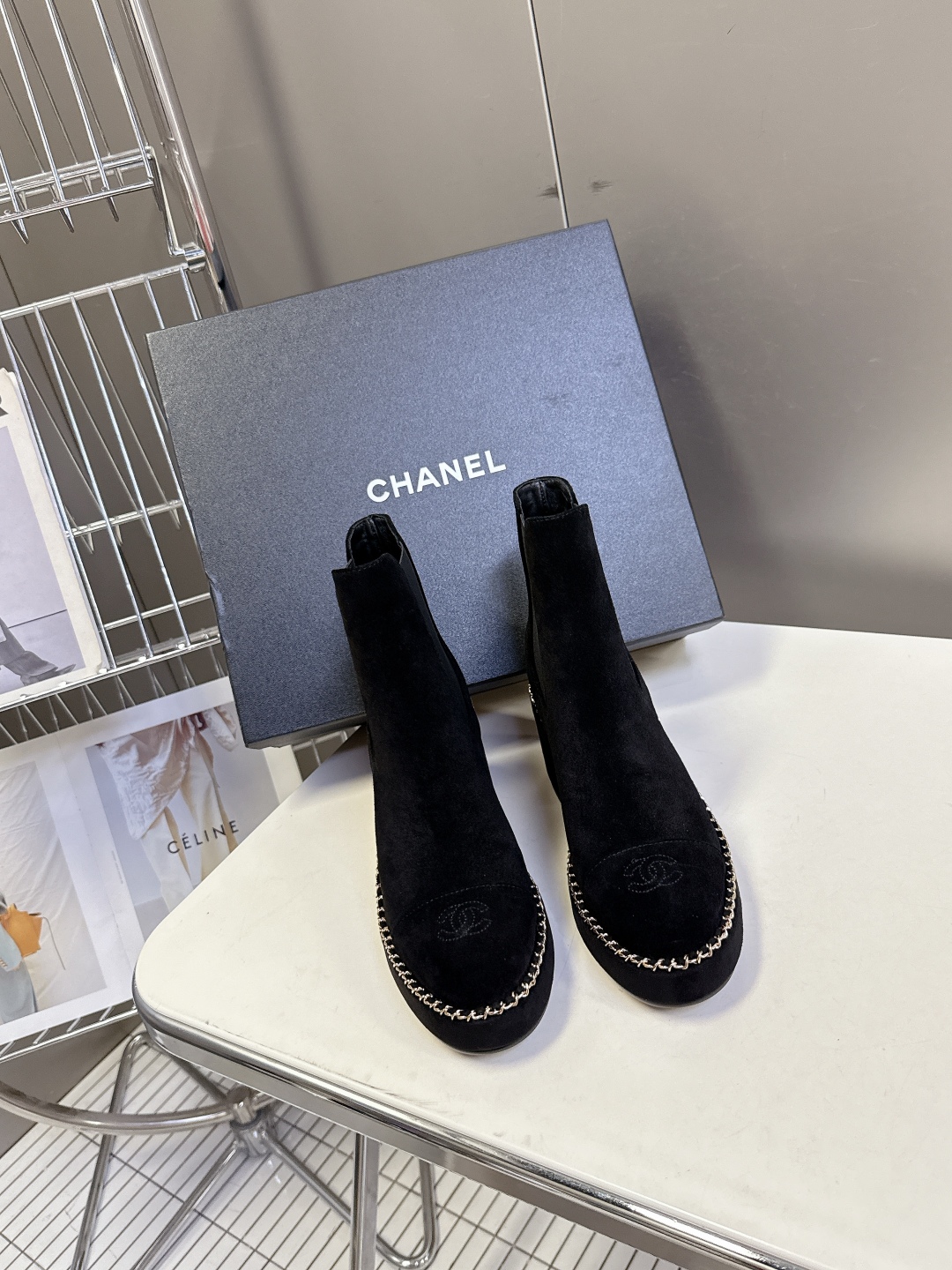 CHANEL香奈儿25秋冬最新款一脚蹬链条靴小红书力推款 怎么搭配都好看 时髦精必备 香奈儿女士钟爱简约