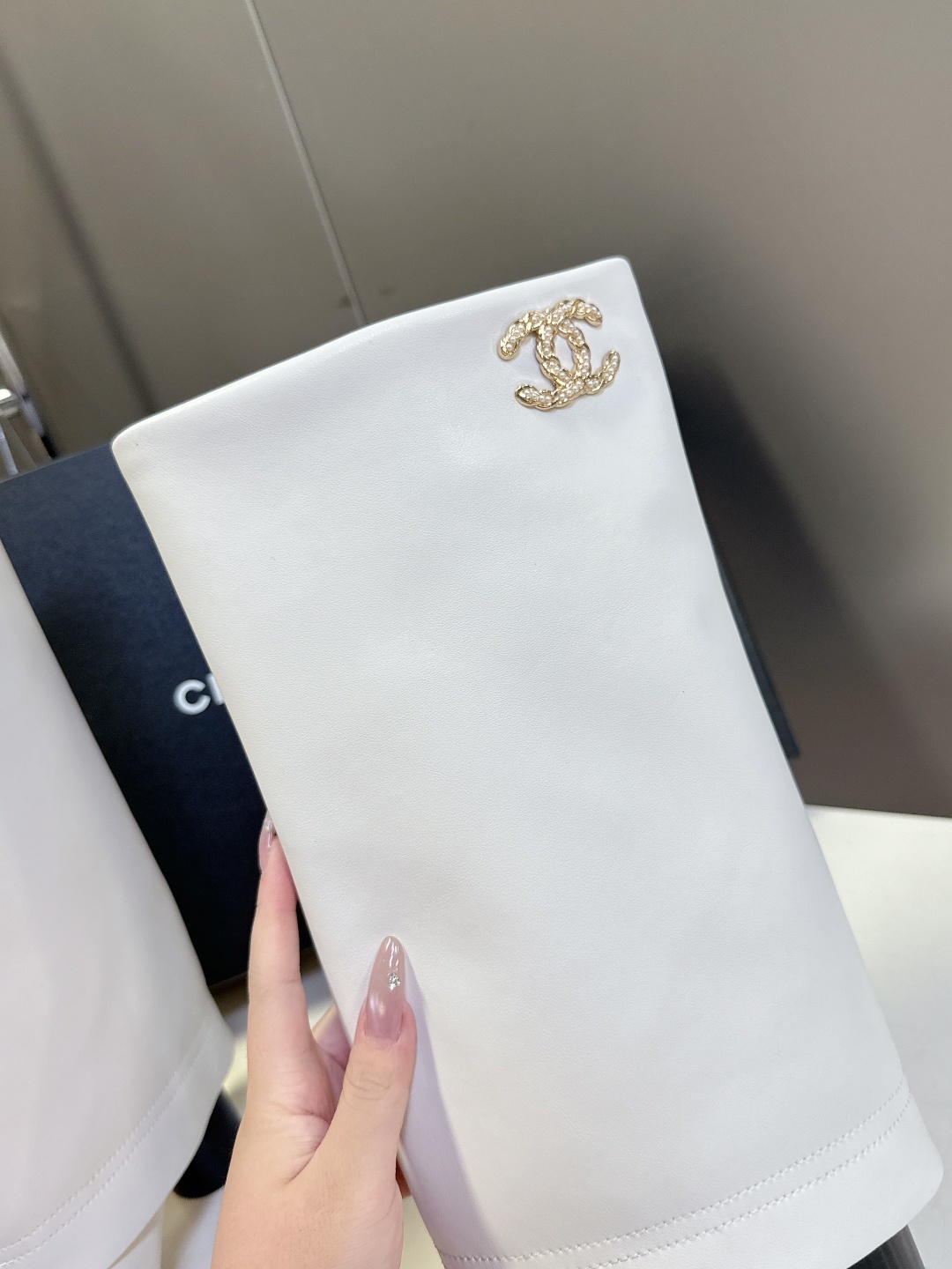 CHANEL香奈儿经典秀款四季裤筒靴强烈推荐 一定要买的神仙靴子 贼显腿长!比例王!超多明星时尚博主种草