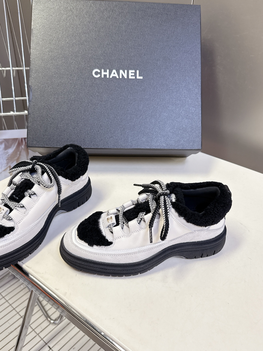 Chanel 香奈儿最新25C休闲运动鞋 原版模具定制 无敌漂亮又好穿 绝对仙女款 超级舒服，配色高级耐