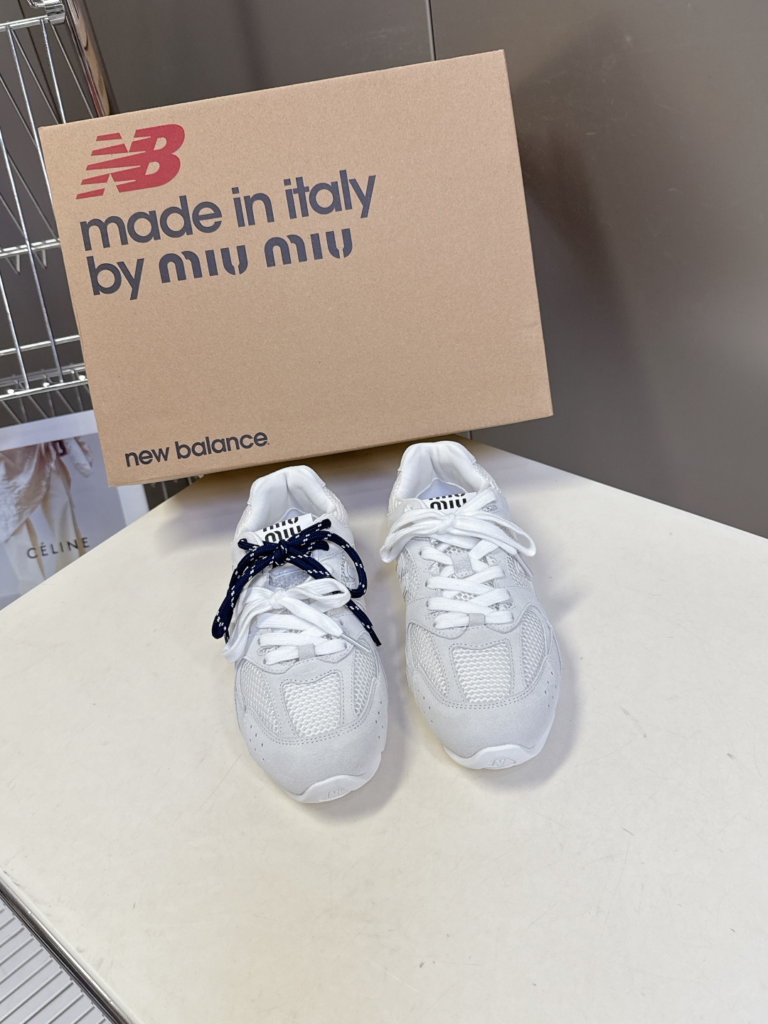 Miu Miu✖️New Balance 联名系列运动鞋、各大品牌都热衷于跨界联名、缪缪这次联名诚意满满