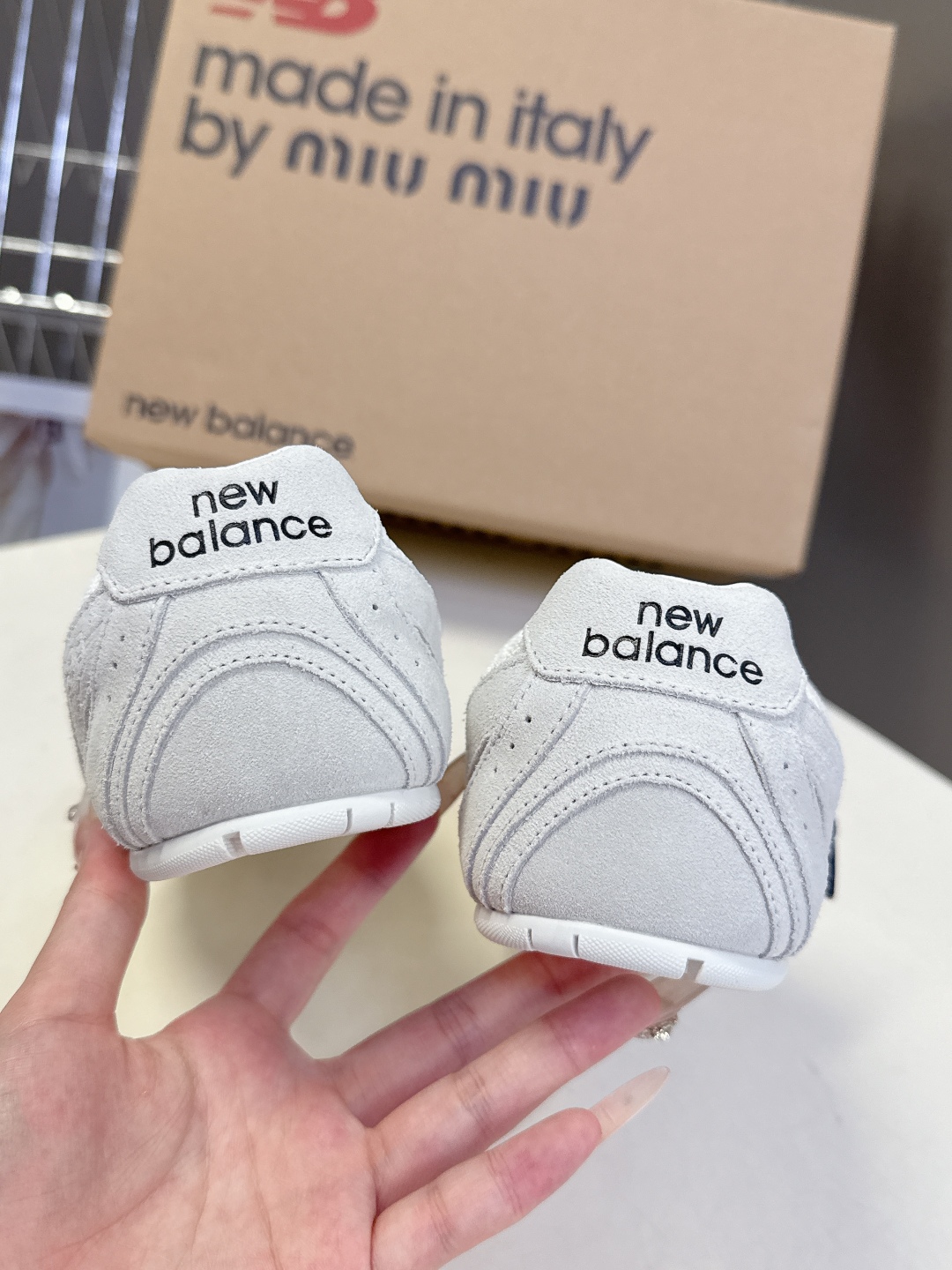 Miu Miu✖️New Balance 联名系列运动鞋、各大品牌都热衷于跨界联名、缪缪这次联名诚意满满