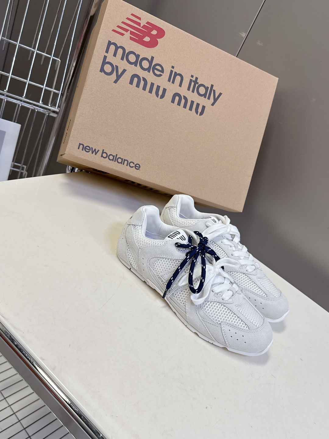 Miu Miu✖️New Balance 联名系列运动鞋、各大品牌都热衷于跨界联名、缪缪这次联名诚意满满