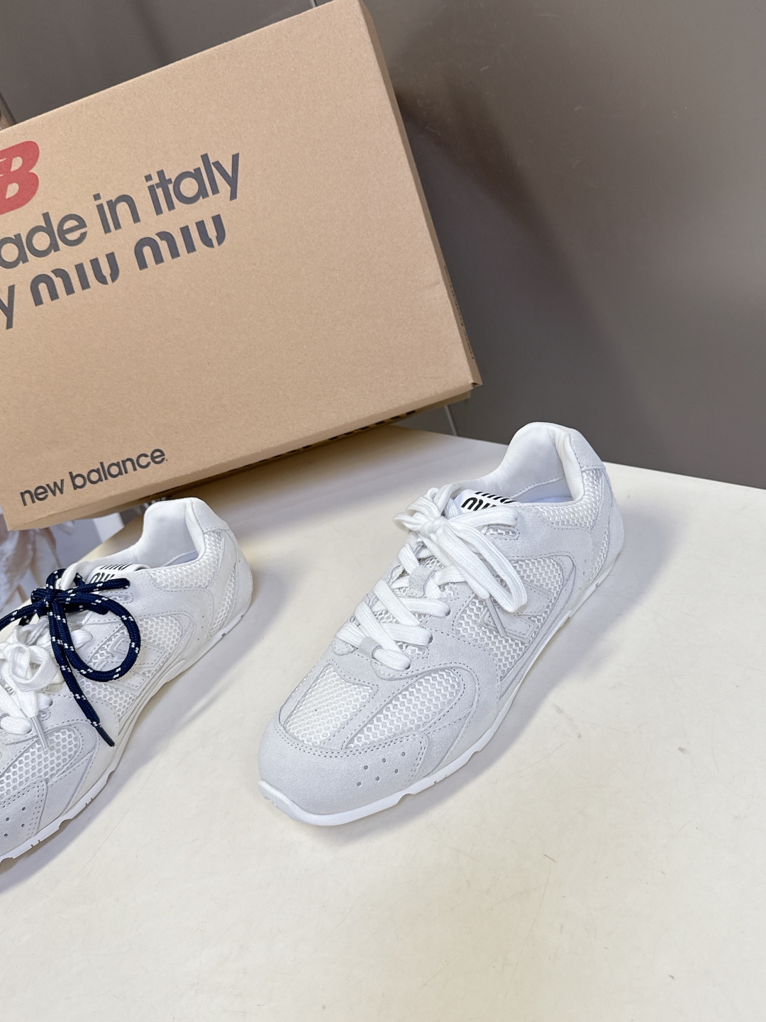 Miu Miu✖️New Balance 联名系列运动鞋、各大品牌都热衷于跨界联名、缪缪这次联名诚意满满