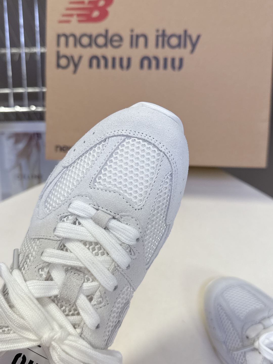 Miu Miu✖️New Balance 联名系列运动鞋、各大品牌都热衷于跨界联名、缪缪这次联名诚意满满
