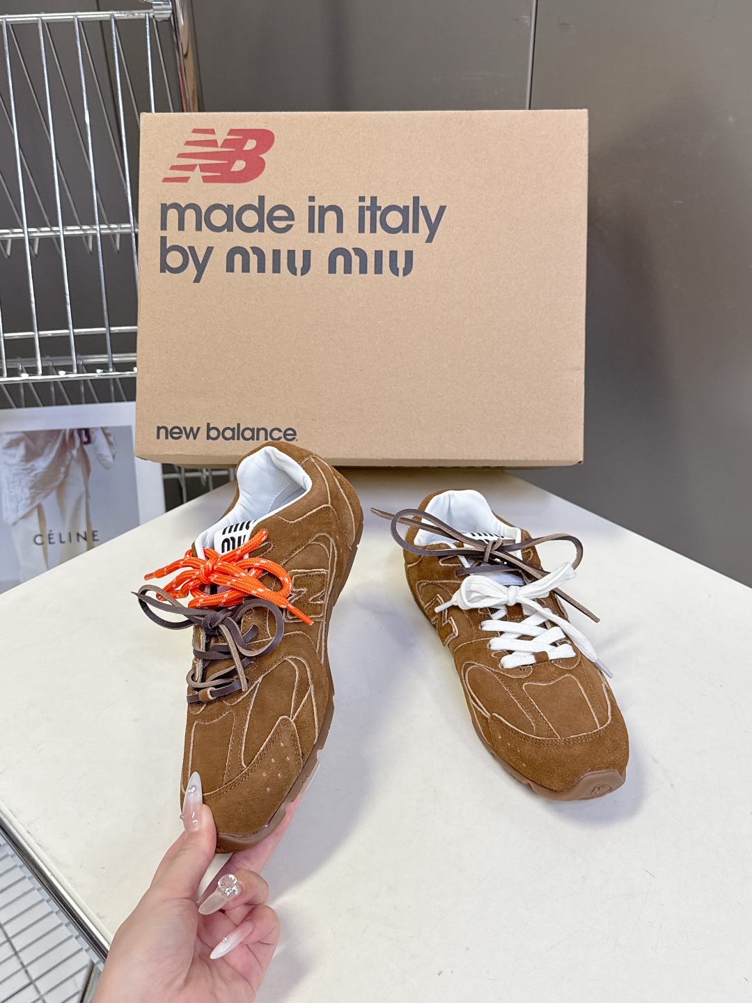 Miu Miu✖️New Balance 联名系列运动鞋、各大品牌都热衷于跨界联名、缪缪这次联名诚意满满