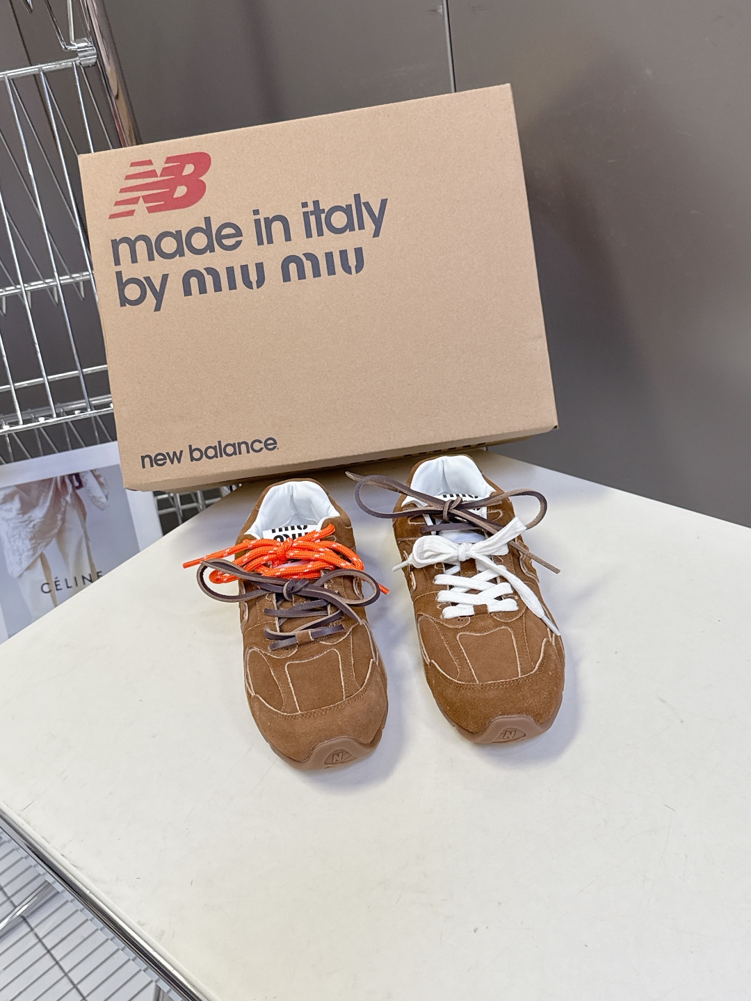 Miu Miu✖️New Balance 联名系列运动鞋、各大品牌都热衷于跨界联名、缪缪这次联名诚意满满