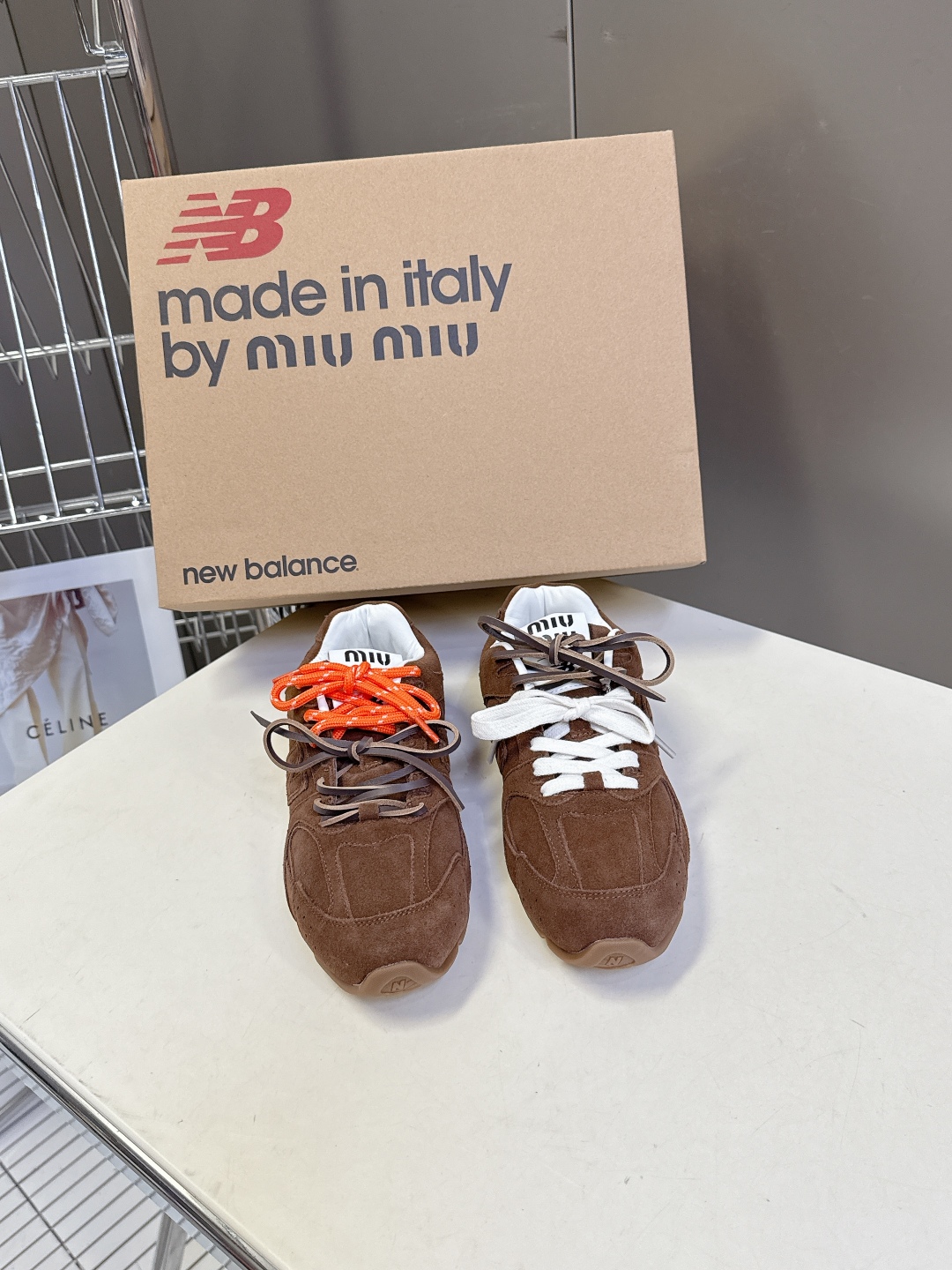 Miu Miu✖️New Balance 联名系列运动鞋、各大品牌都热衷于跨界联名、缪缪这次联名诚意满满