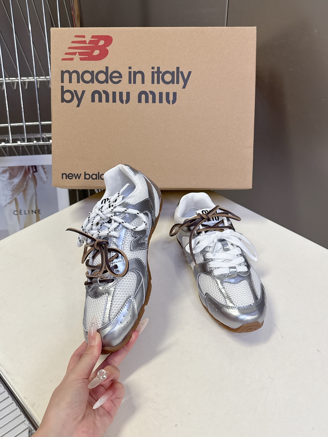 Miu Miu✖️New Balance 联名系列运动鞋、各大品牌都热衷于跨界联名、缪缪这次联名诚意满满