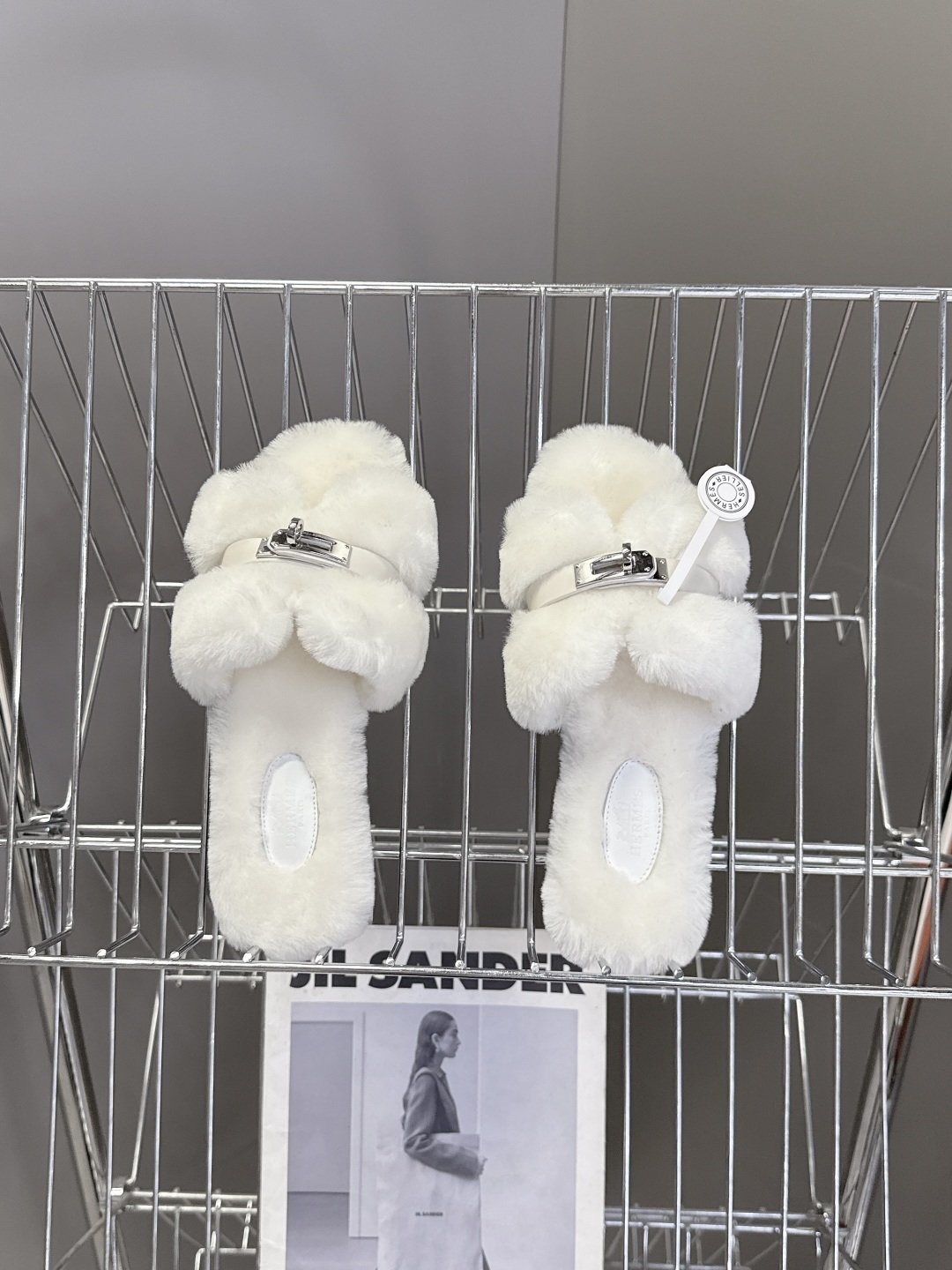 Hermes爱马仕经典kelly扣H拖 高定版本 经典常青树系列单品 面料 :皮毛一体🐑毛 包中底料 :