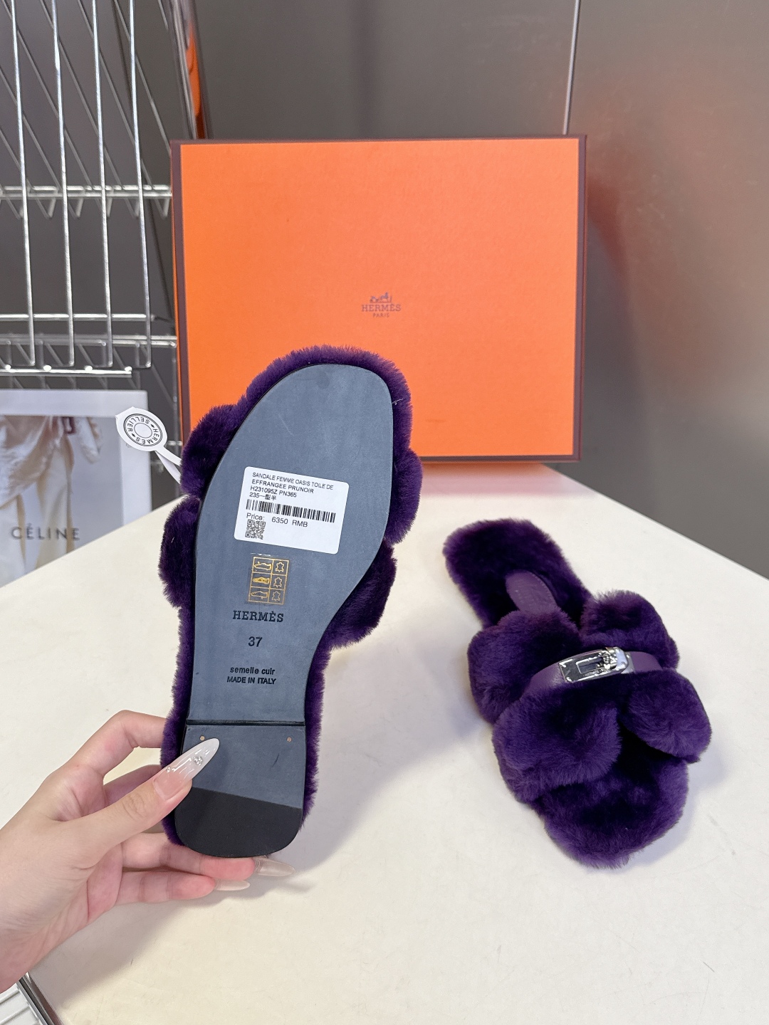Hermes爱马仕经典kelly扣H拖 高定版本 经典常青树系列单品 面料 ：皮毛一体🐑毛 包中底料 ：
