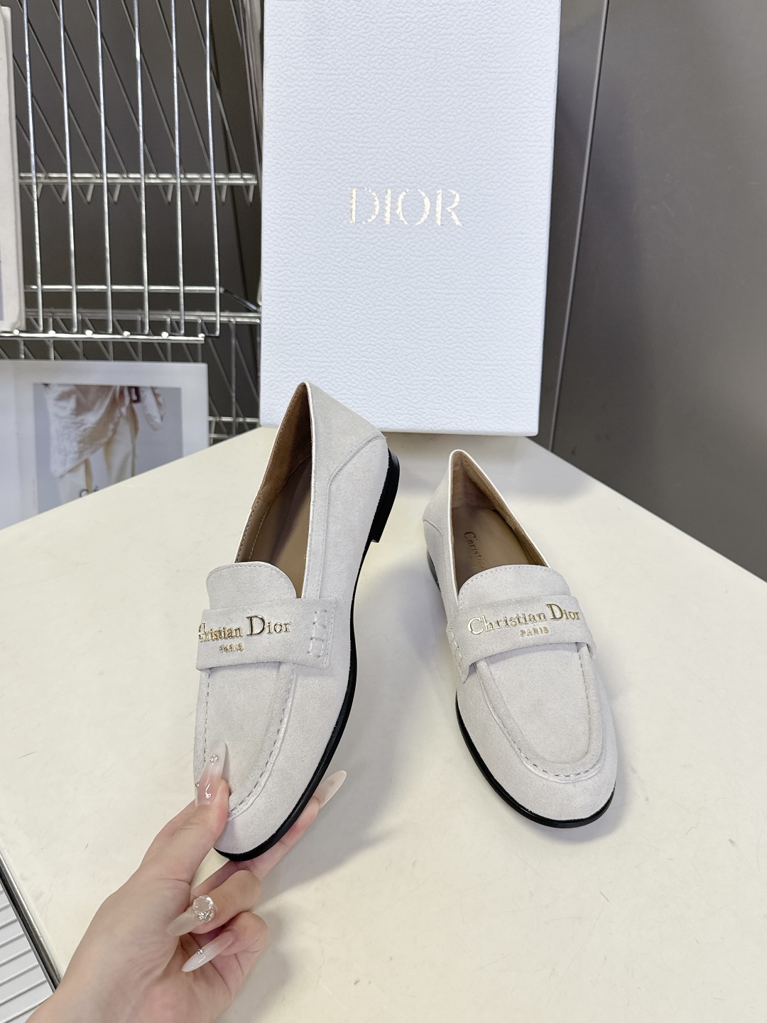 Dior迪奥2025秋冬最新走秀款乐福鞋 超多明星时尚博主种草 版面力求打造时尚经典单品 巴黎时装周第一