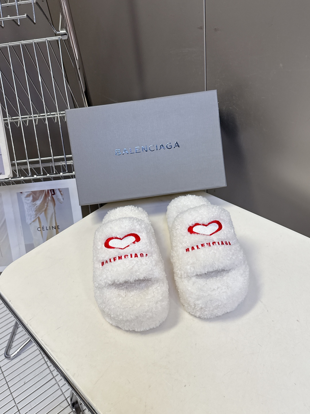 𝐁𝐀𝐋𝐄𝐍𝐂𝐈𝐀𝐆𝐀｜𝐒𝐒 𝐧𝐞𝐰 Balenciaga巴黎世家 新款情侣棉拖爱心刺绣斜纹磨毛棉布面拖鞋