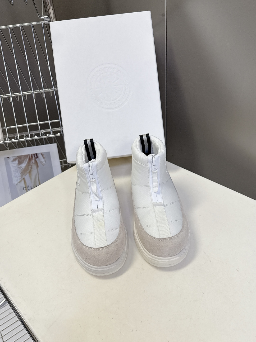 Canada Goose加拿大鹅冬季加厚防水防滑厚底保暖雪地靴 超火的秋冬保暖首选品牌 羽绒布鞋面 防水