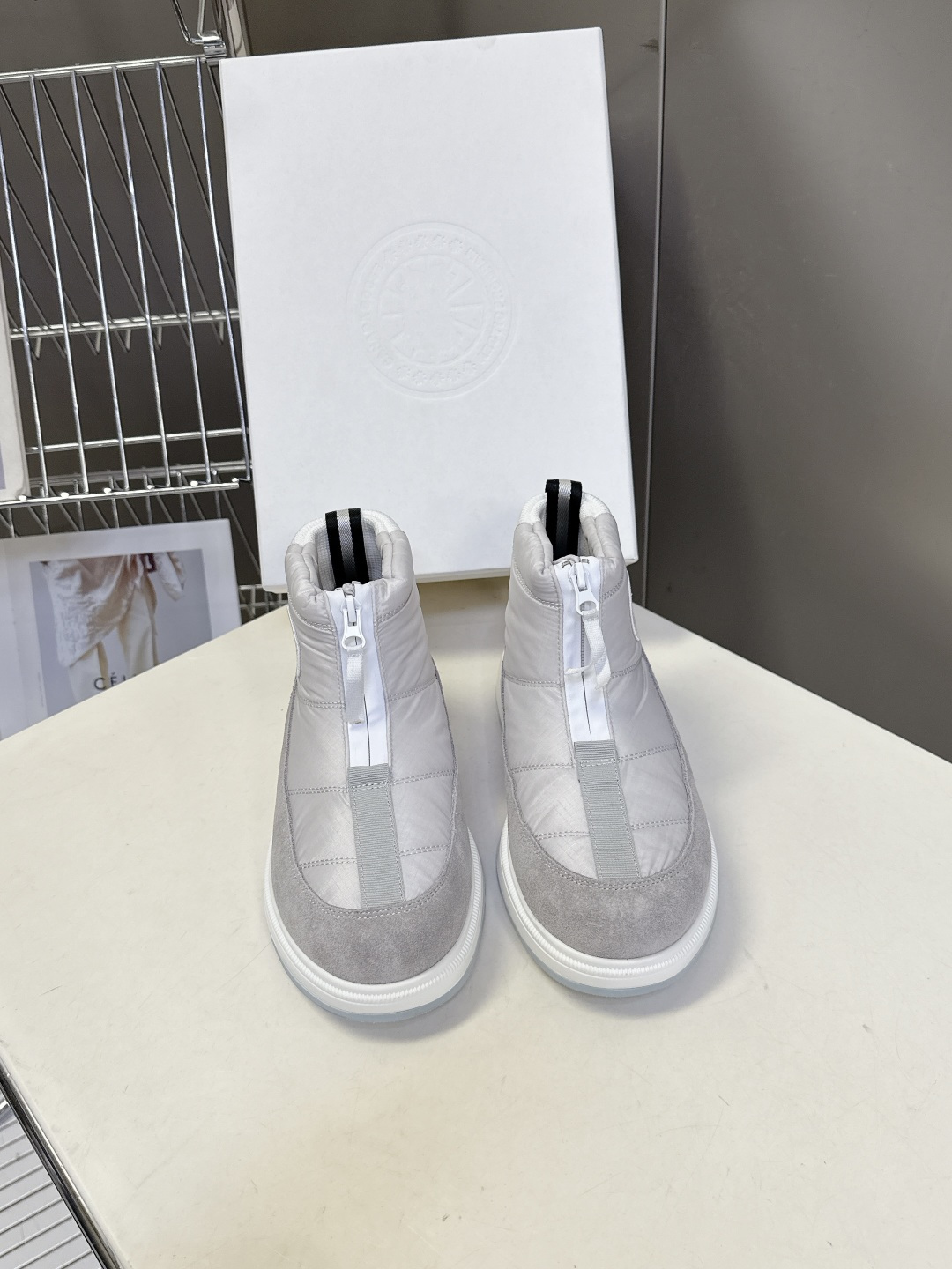 Canada Goose加拿大鹅冬季加厚防水防滑厚底保暖雪地靴 超火的秋冬保暖首选品牌 羽绒布鞋面 防水