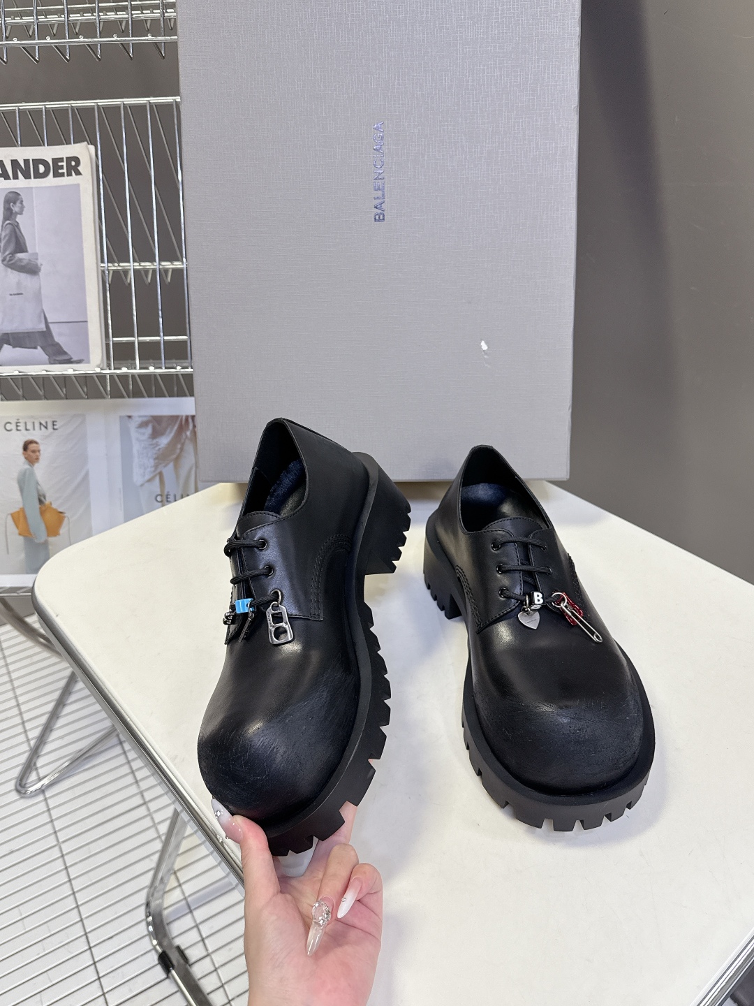 男装➕20 巴黎世家Balenciaga秋冬最新挂件情侣款大头皮鞋 专柜正品购入 细节完美复刻 巴家就一