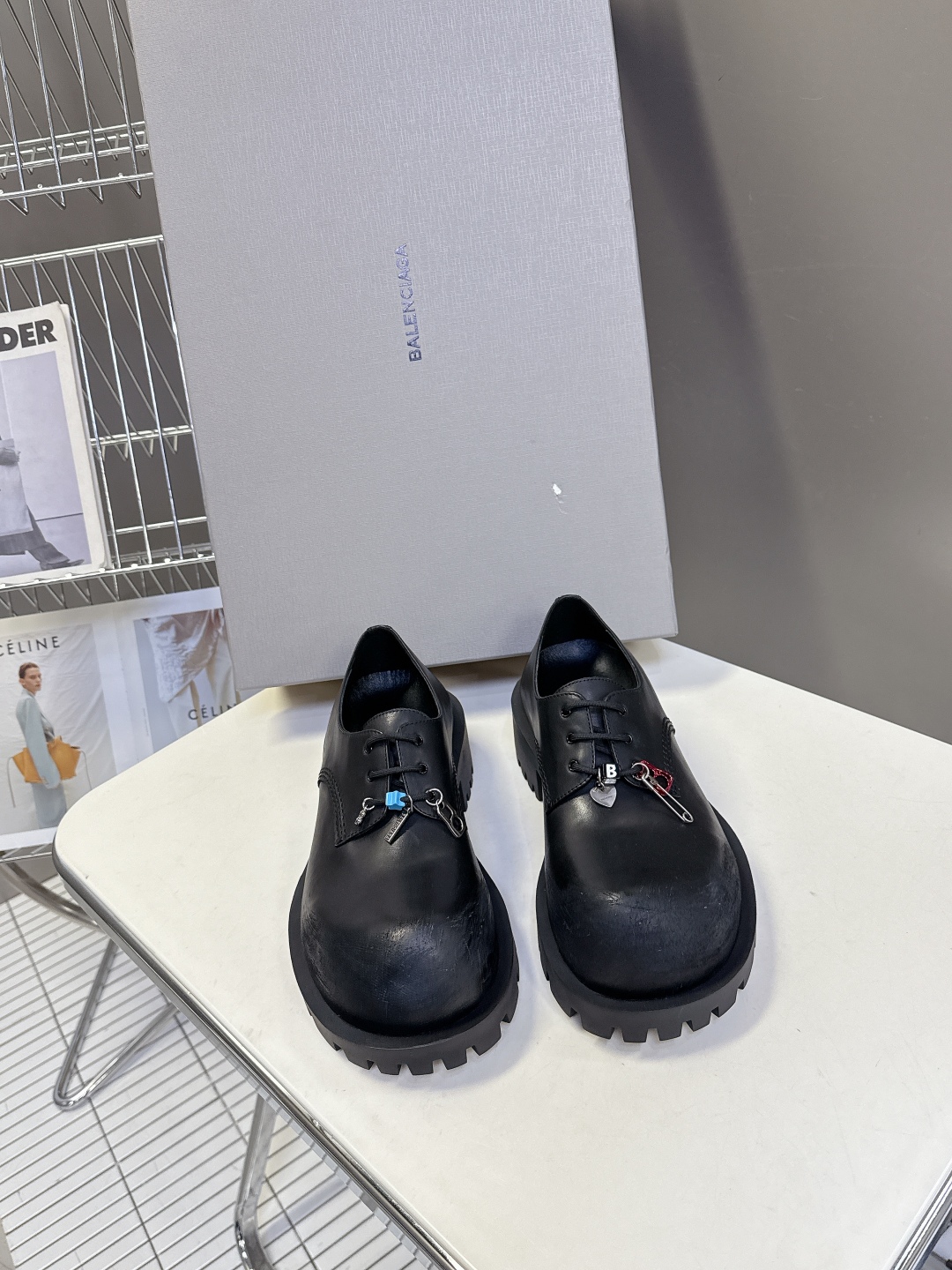 男装➕20 巴黎世家Balenciaga秋冬最新挂件情侣款大头皮鞋 专柜正品购入 细节完美复刻 巴家就一