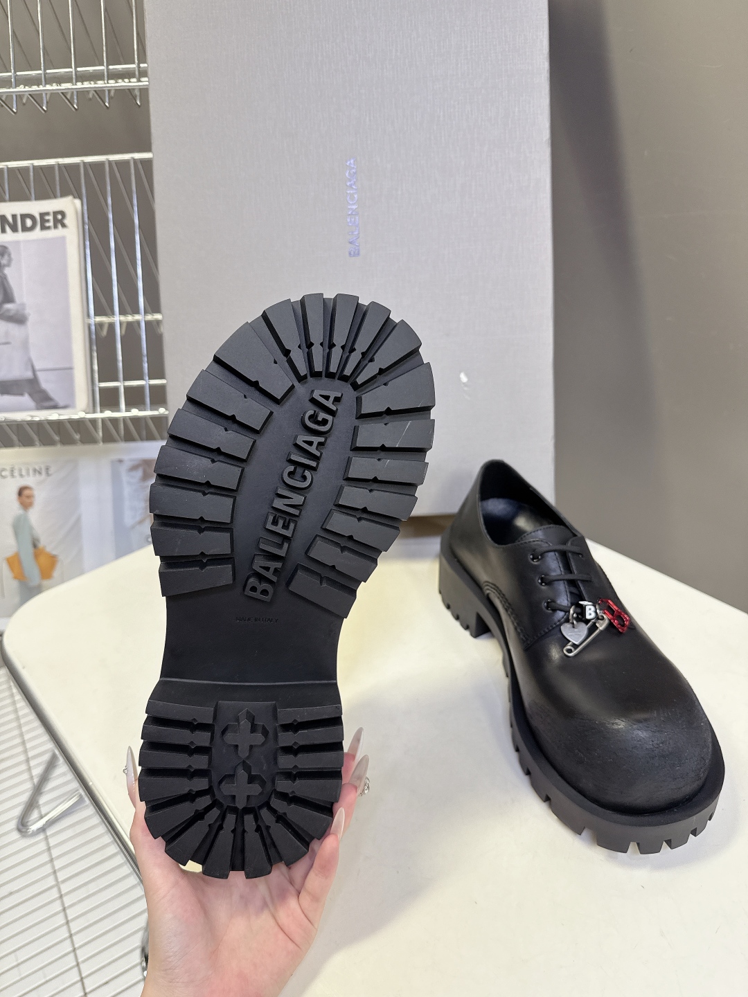 男装➕20 巴黎世家Balenciaga秋冬最新挂件情侣款大头皮鞋 专柜正品购入 细节完美复刻 巴家就一