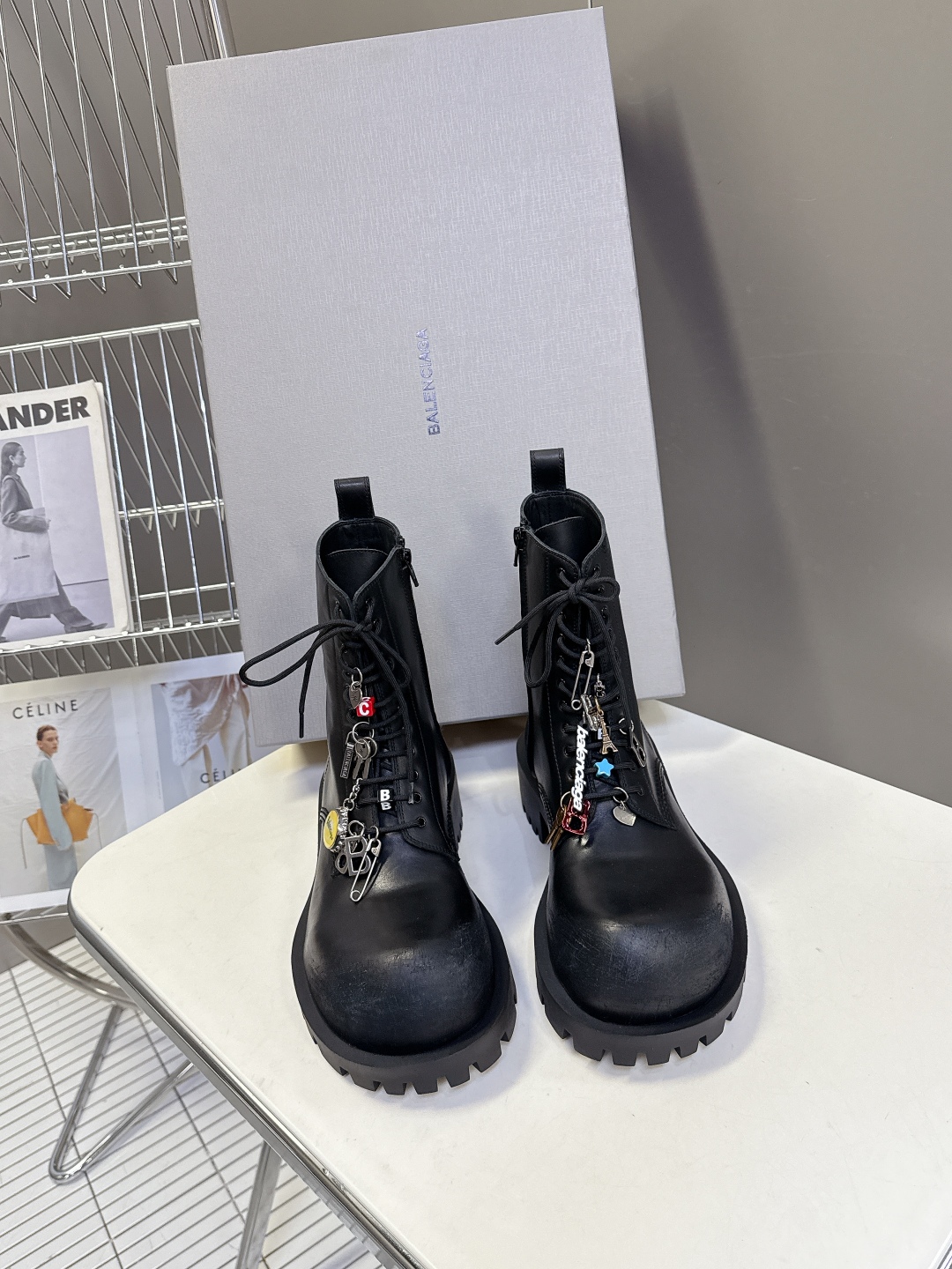 男装➕20 巴黎世家Balenciaga秋冬最新挂件情侣款大头皮鞋 专柜正品购入 细节完美复刻 巴家就一