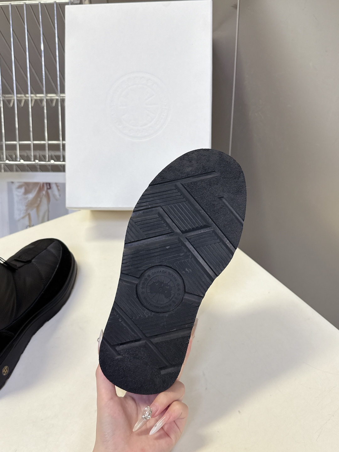 Canada Goose加拿大鹅冬季加厚防水防滑厚底保暖雪地靴 超火的秋冬保暖首选品牌 羽绒布鞋面 防水