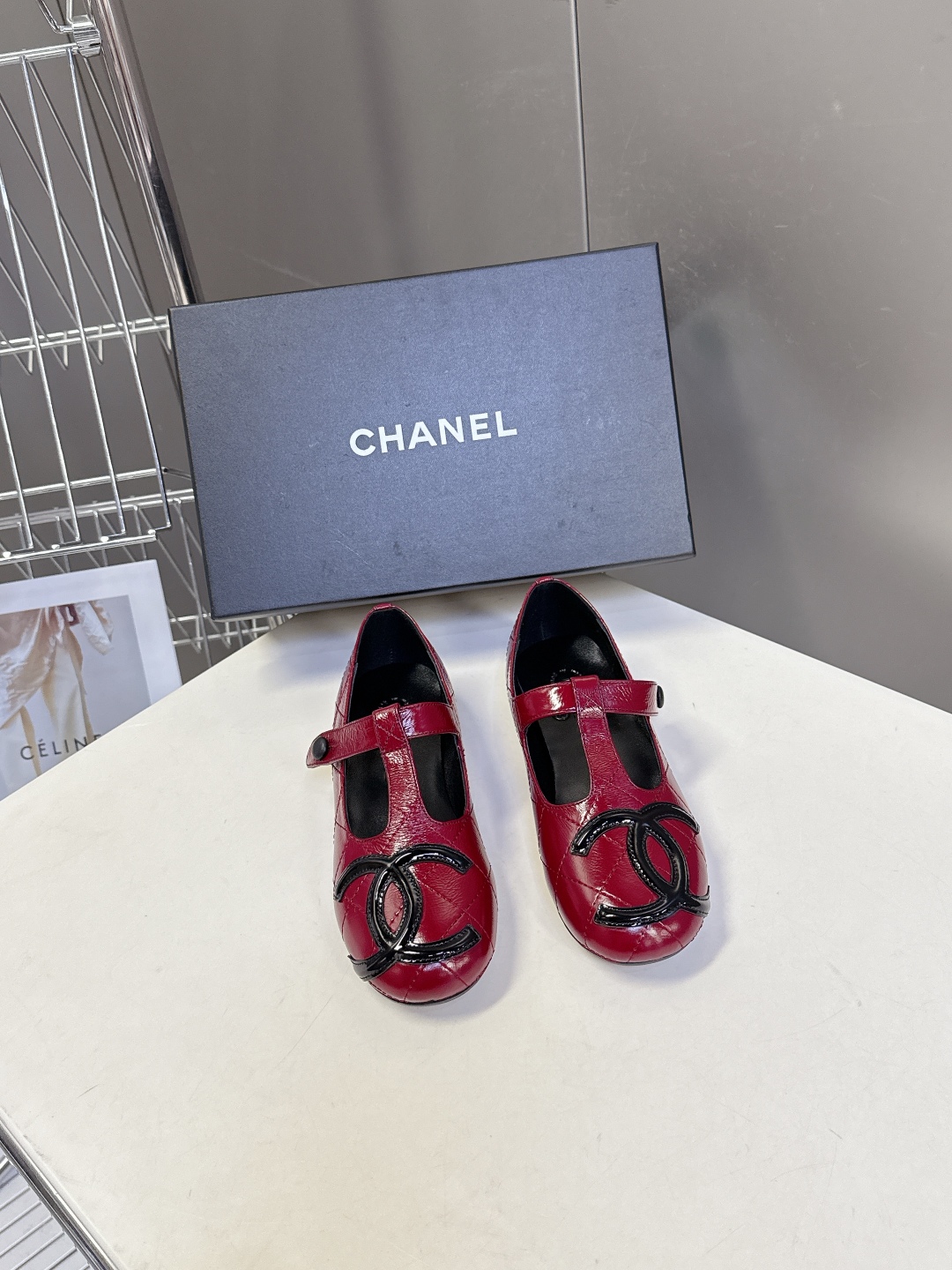 CHANEL香奈儿最新款中古康鹏芭蕾舞皮鞋 超多明星名媛上脚 这款芭蕾舞单鞋第一眼看上就被种草了根据天气
