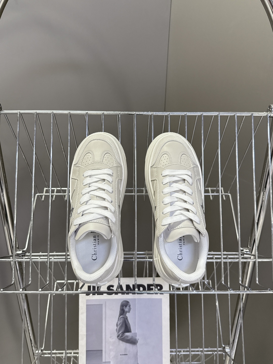 Dior迪奥新款松糕鞋厚底休闲鞋太古汇RMB8300购入开发 这款Dior Star运动鞋延续经久不衰的