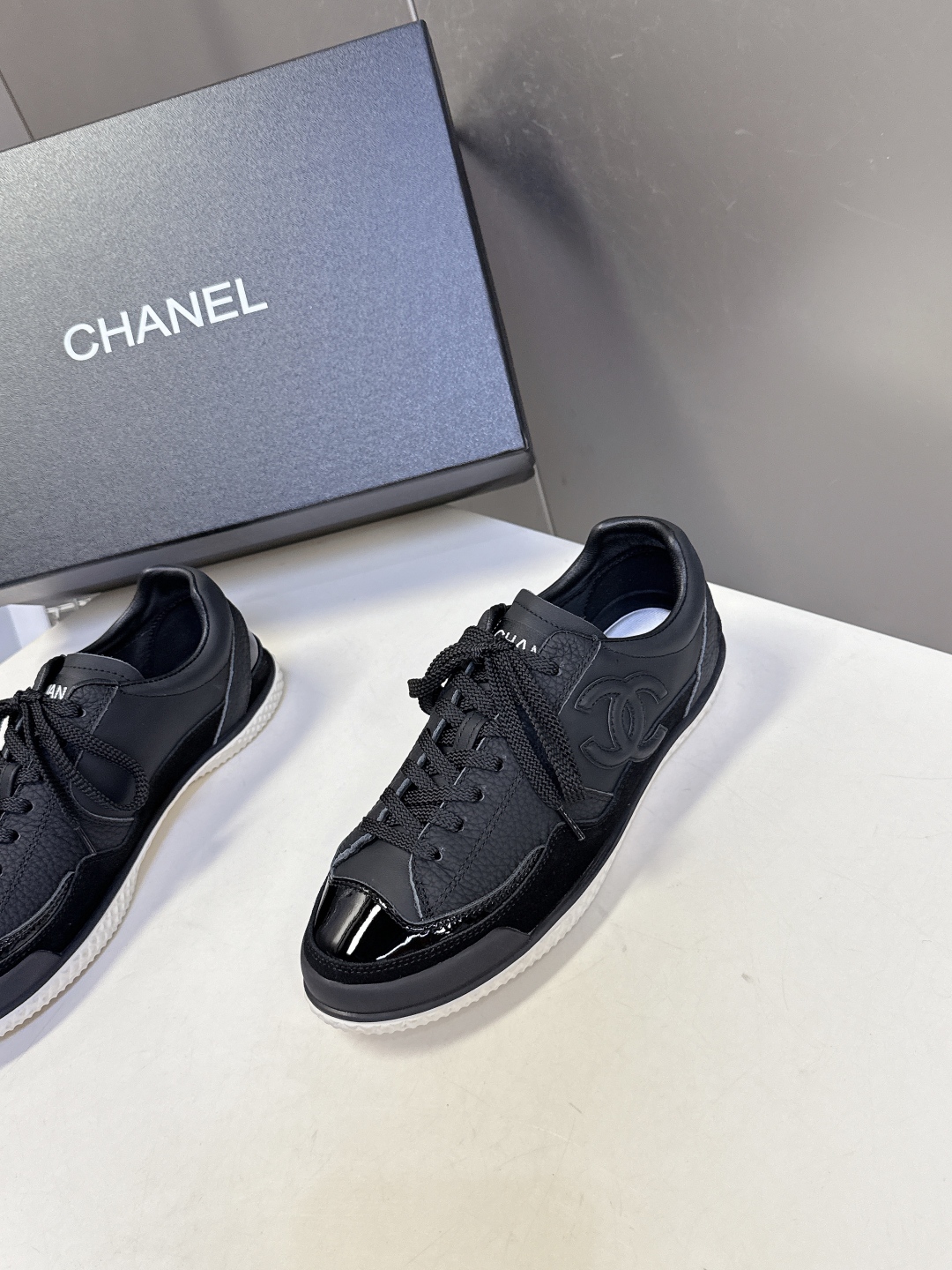 Chanel 香奈儿最新款25K休闲运动鞋 超多明星网红种草 原版模具定制 无敌漂亮又好穿 绝对仙女款 