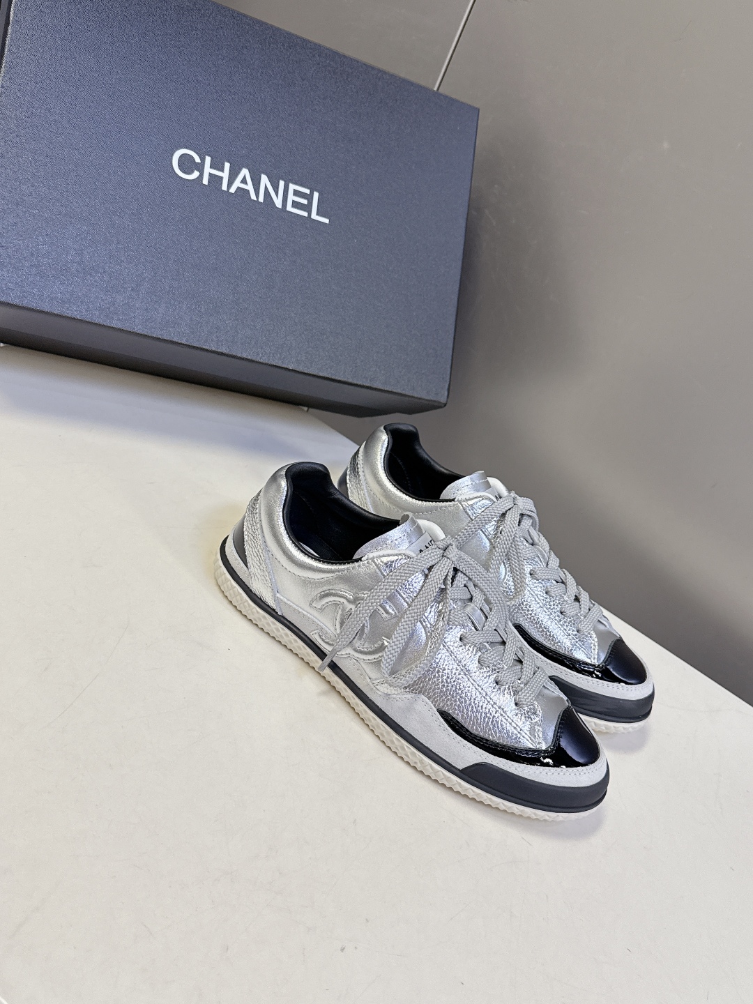 Chanel 香奈儿最新款25K休闲运动鞋 超多明星网红种草 原版模具定制 无敌漂亮又好穿 绝对仙女款 