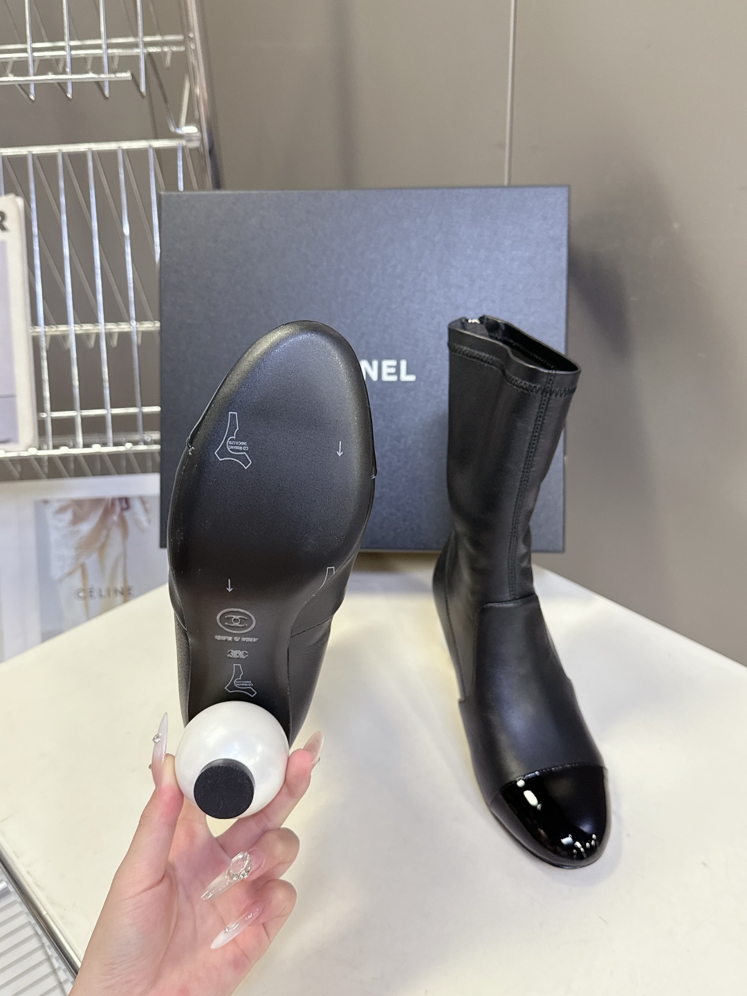 CHANEL香奈儿25K秋冬最新走秀款弹力靴小红书力推款 怎么搭配都好看 时髦精必备 香奈儿女士钟爱简约