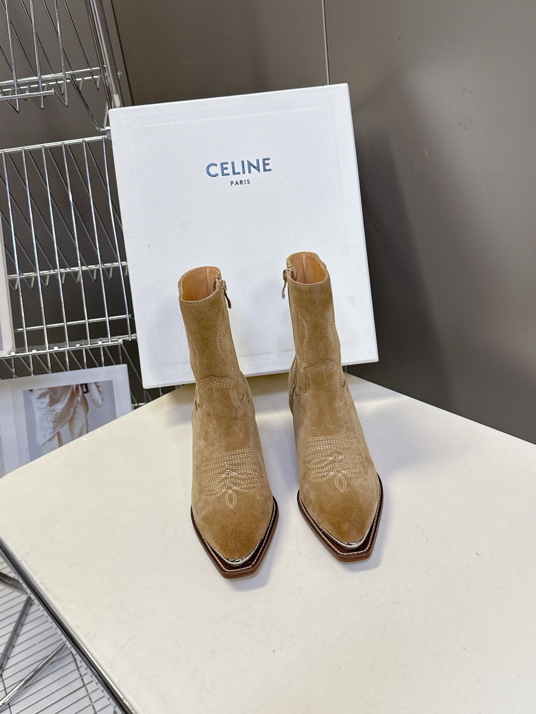 CELINE思琳专柜秋冬最新款复古时装短靴 超多明星时尚博主同款 早秋力推单品！复古欧美风格 炸街必备单