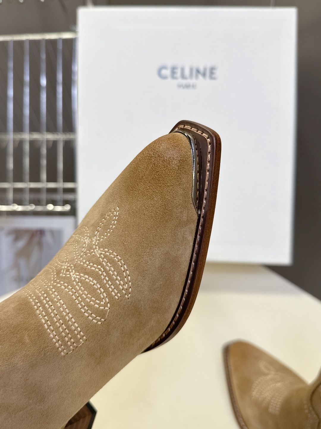 CELINE思琳专柜秋冬最新款复古时装短靴 超多明星时尚博主同款 早秋力推单品！复古欧美风格 炸街必备单