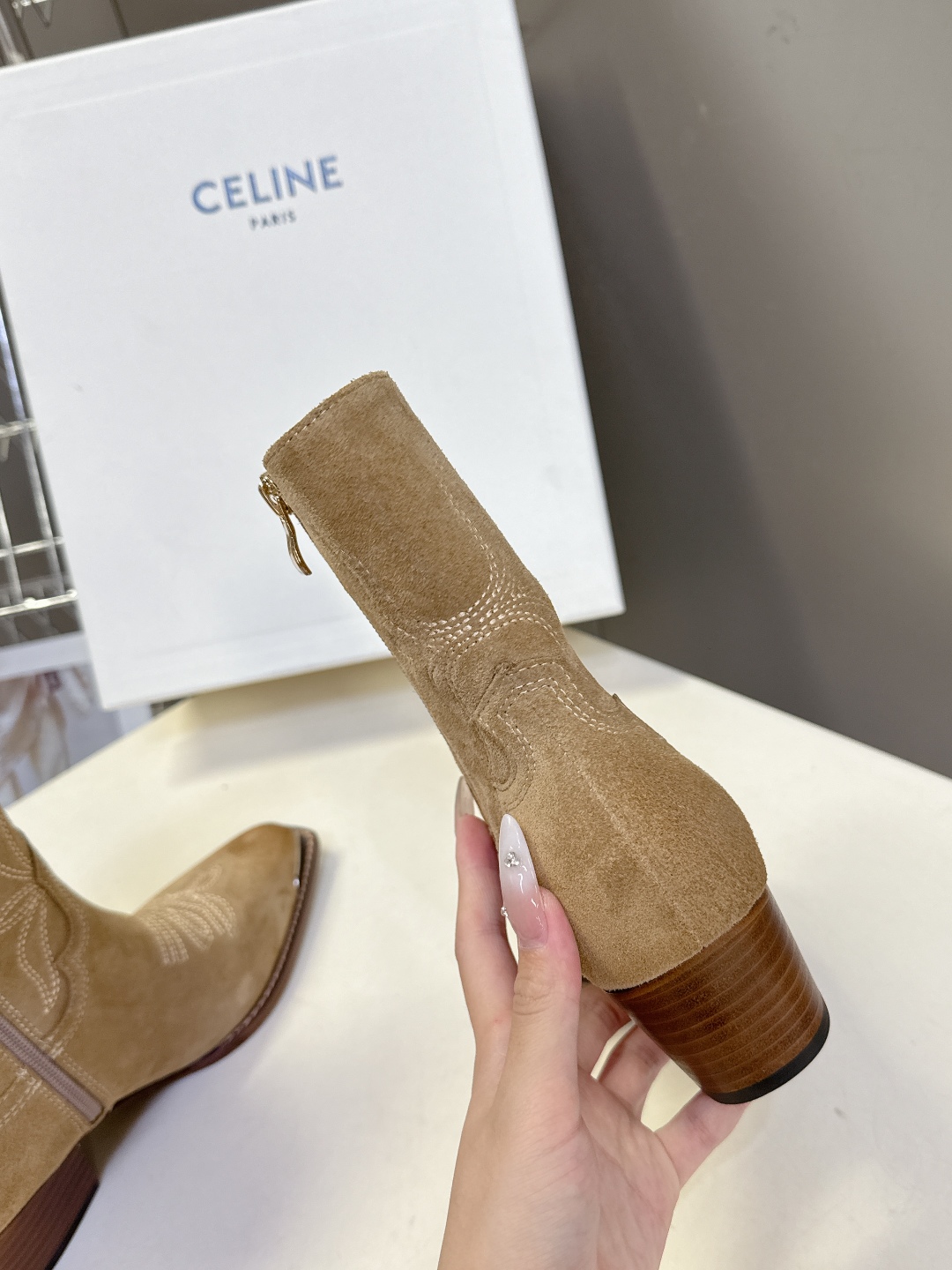 CELINE思琳专柜秋冬最新款复古时装短靴 超多明星时尚博主同款 早秋力推单品！复古欧美风格 炸街必备单