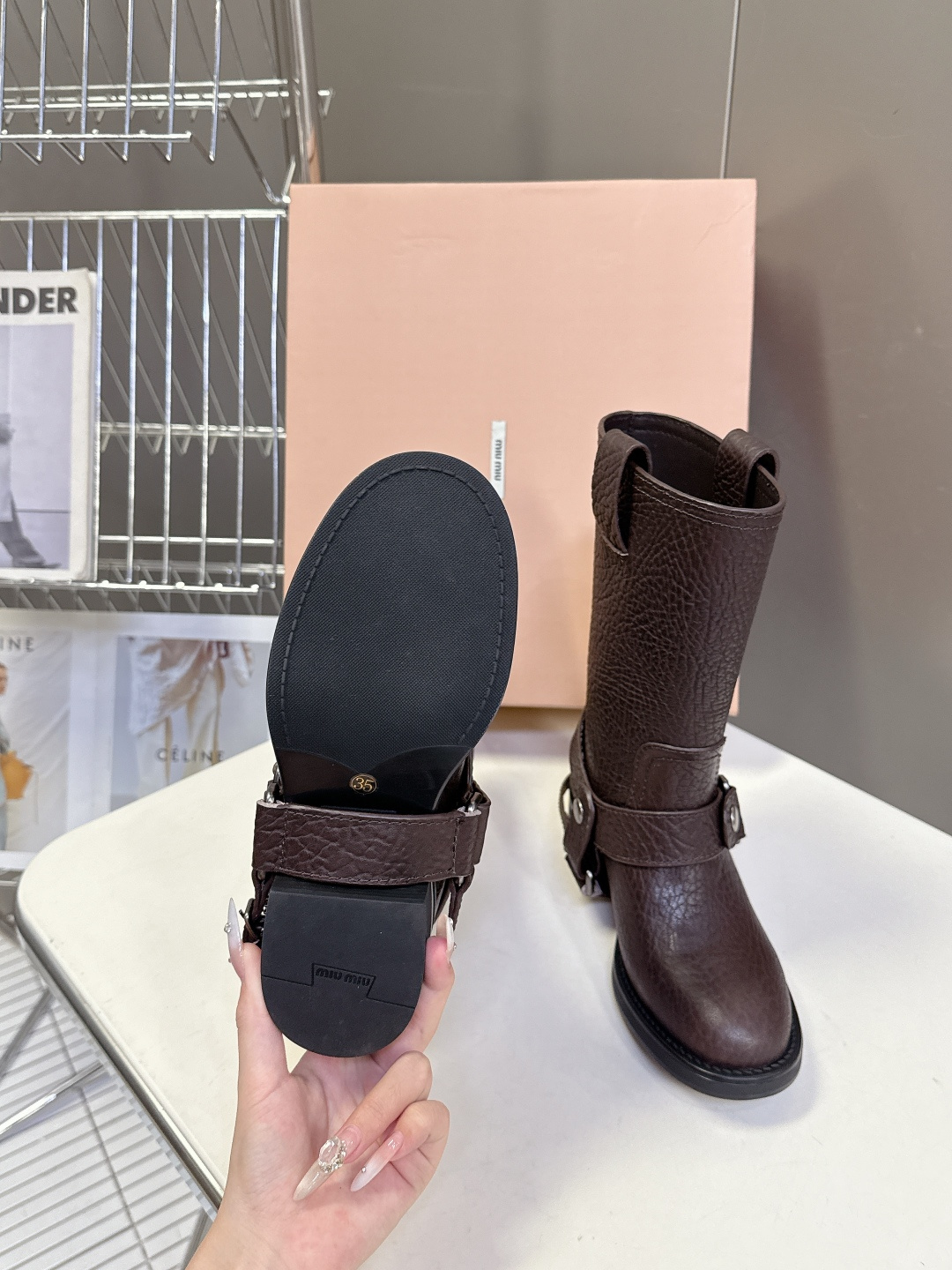 MiuMiu缪缪秋冬限量走秀款 长筒靴 短靴 今年最值得入手的靴子 没有之一！易梦玲同款超多网红明星上脚