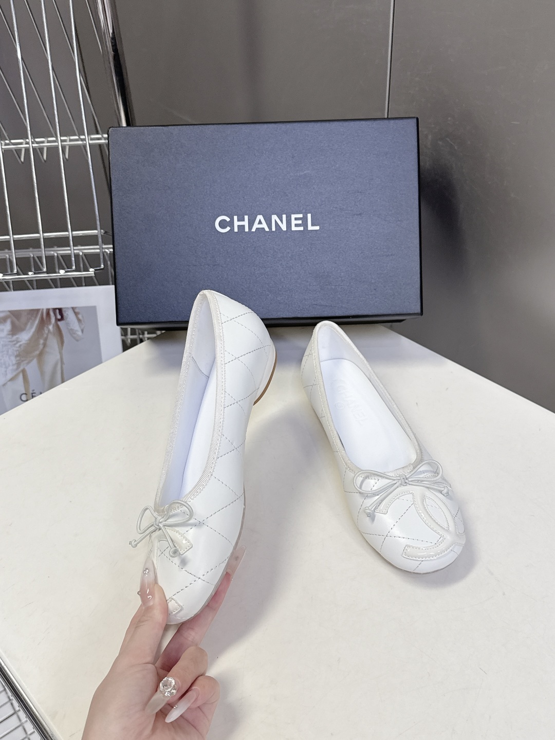 CHANEL香奈儿最新款中古康鹏芭蕾舞鞋 超多明星名媛上脚 这款芭蕾舞单鞋第一眼看上就被种草了根据天气变