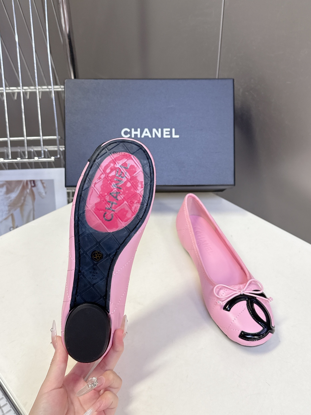 CHANEL香奈儿最新款中古康鹏芭蕾舞鞋 超多明星名媛上脚 这款芭蕾舞单鞋第一眼看上就被种草了根据天气变