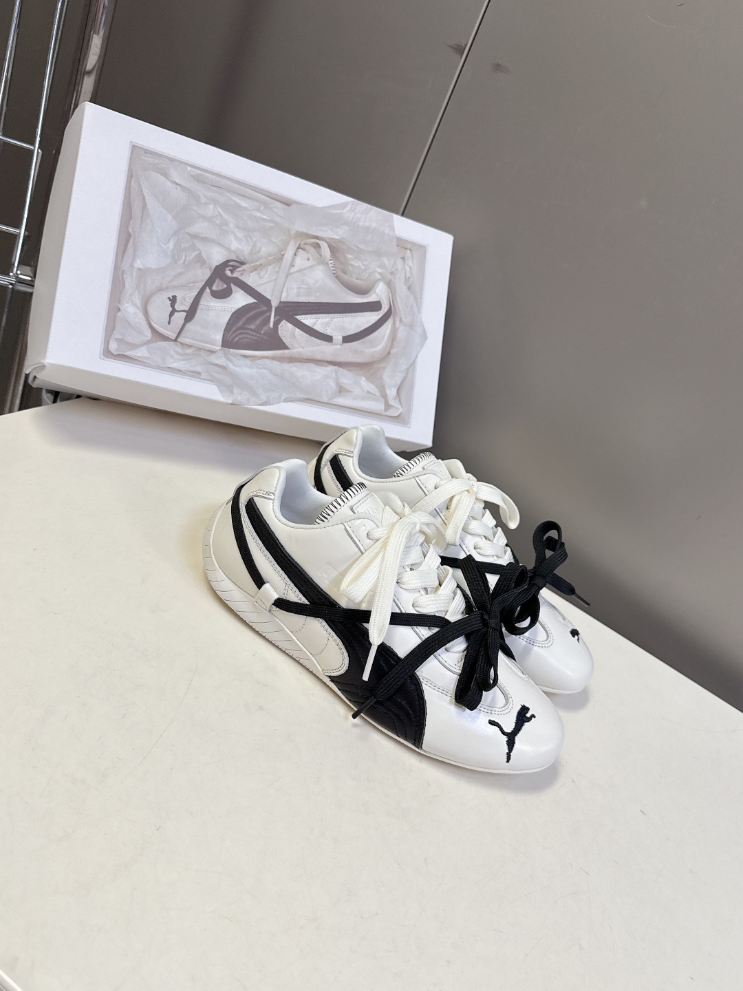 Rose x Puma 彪马Speedcat 联名款 极速赛车系列专柜限量发售 一鞋难求 超多明星时尚博