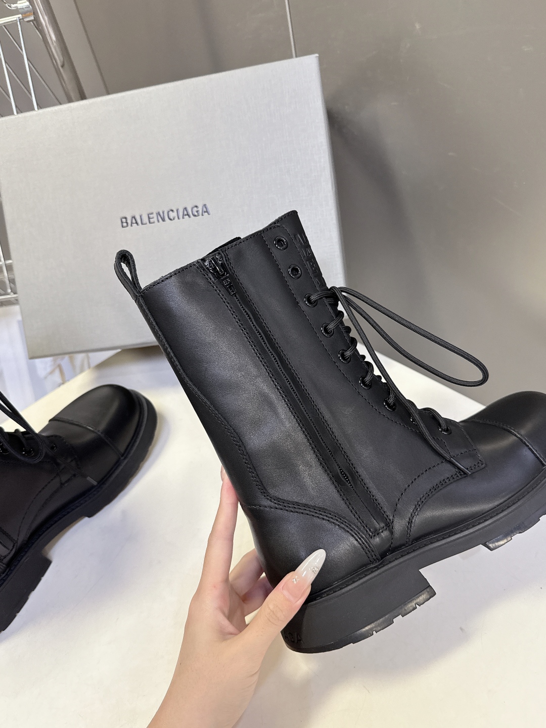 男装➕10 BALENCIAGA巴黎世家最新款皮鞋 马丁靴 百位ins博主网红推荐 经典永不过时 机车风