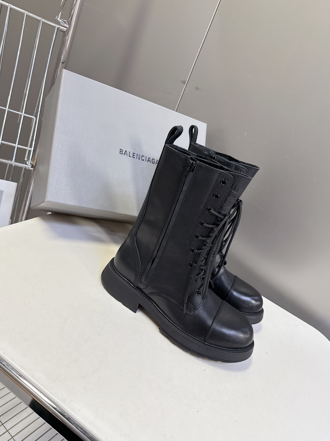 男装➕10 BALENCIAGA巴黎世家最新款皮鞋 马丁靴 百位ins博主网红推荐 经典永不过时 机车风