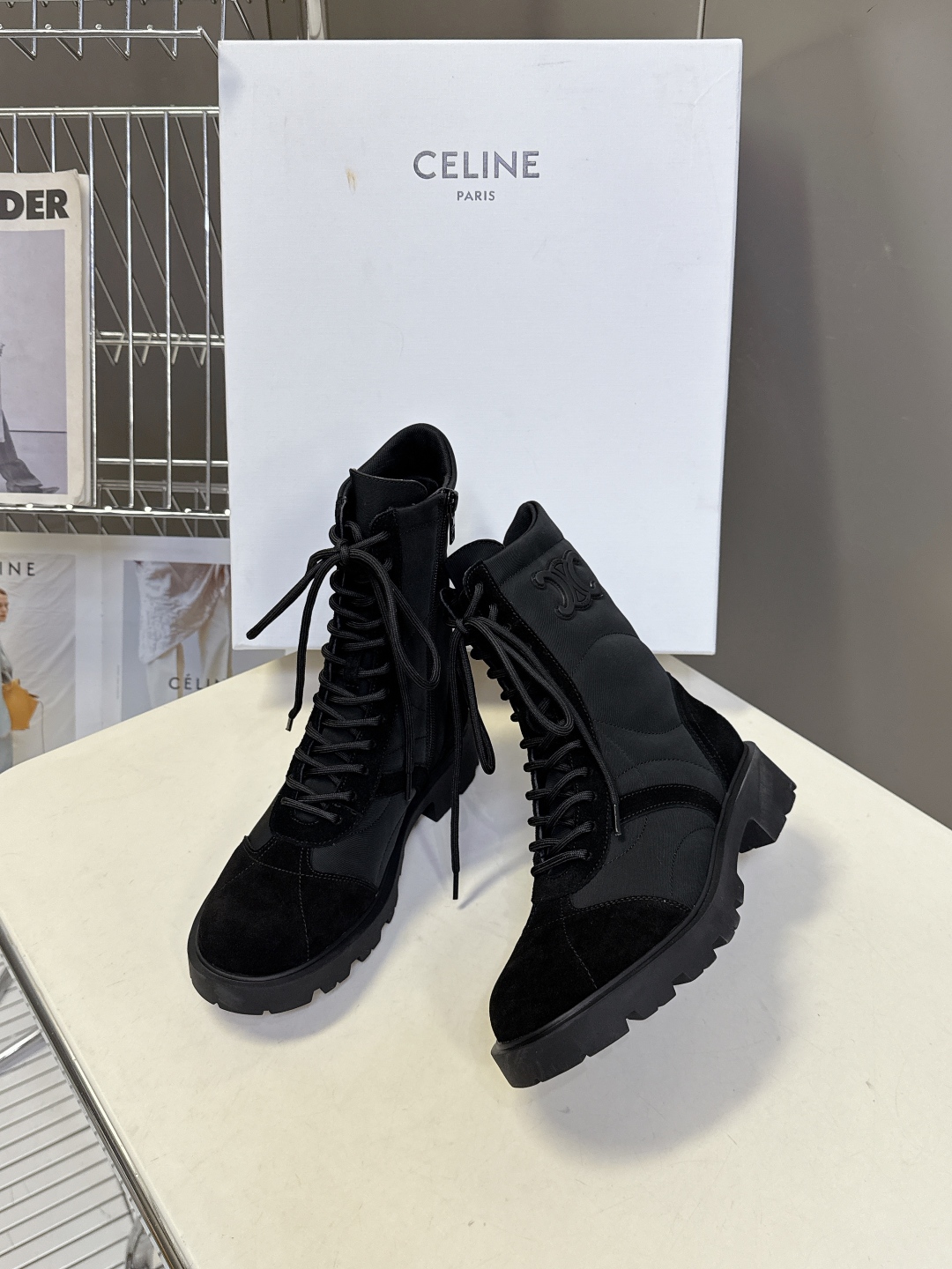CELINE思琳秋冬最新款复古风马丁靴 超多明星时尚博主同款 早秋力推单品！复古欧美风格 炸街必备单品 