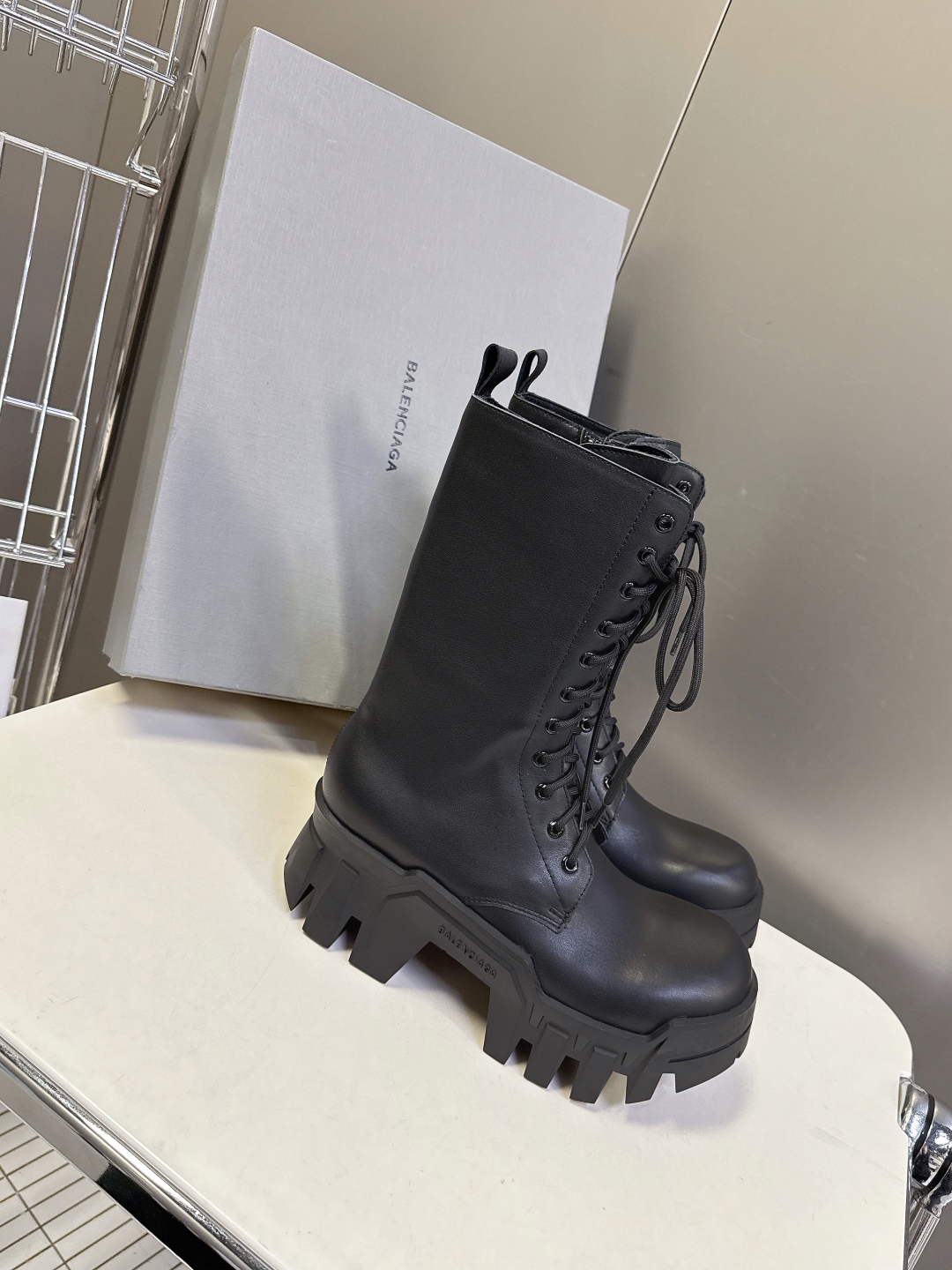 BALENCIAGA 巴黎世家Bulldozer Boots推土机系列超多明星网红种草 原版复刻版本 细
