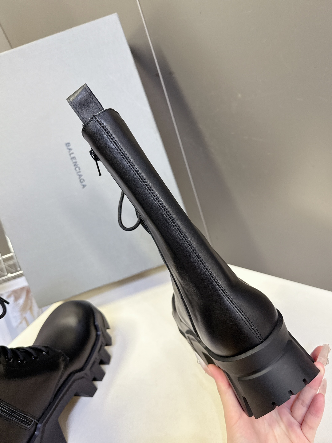 BALENCIAGA 巴黎世家Bulldozer Boots推土机系列超多明星网红种草 原版复刻版本 细